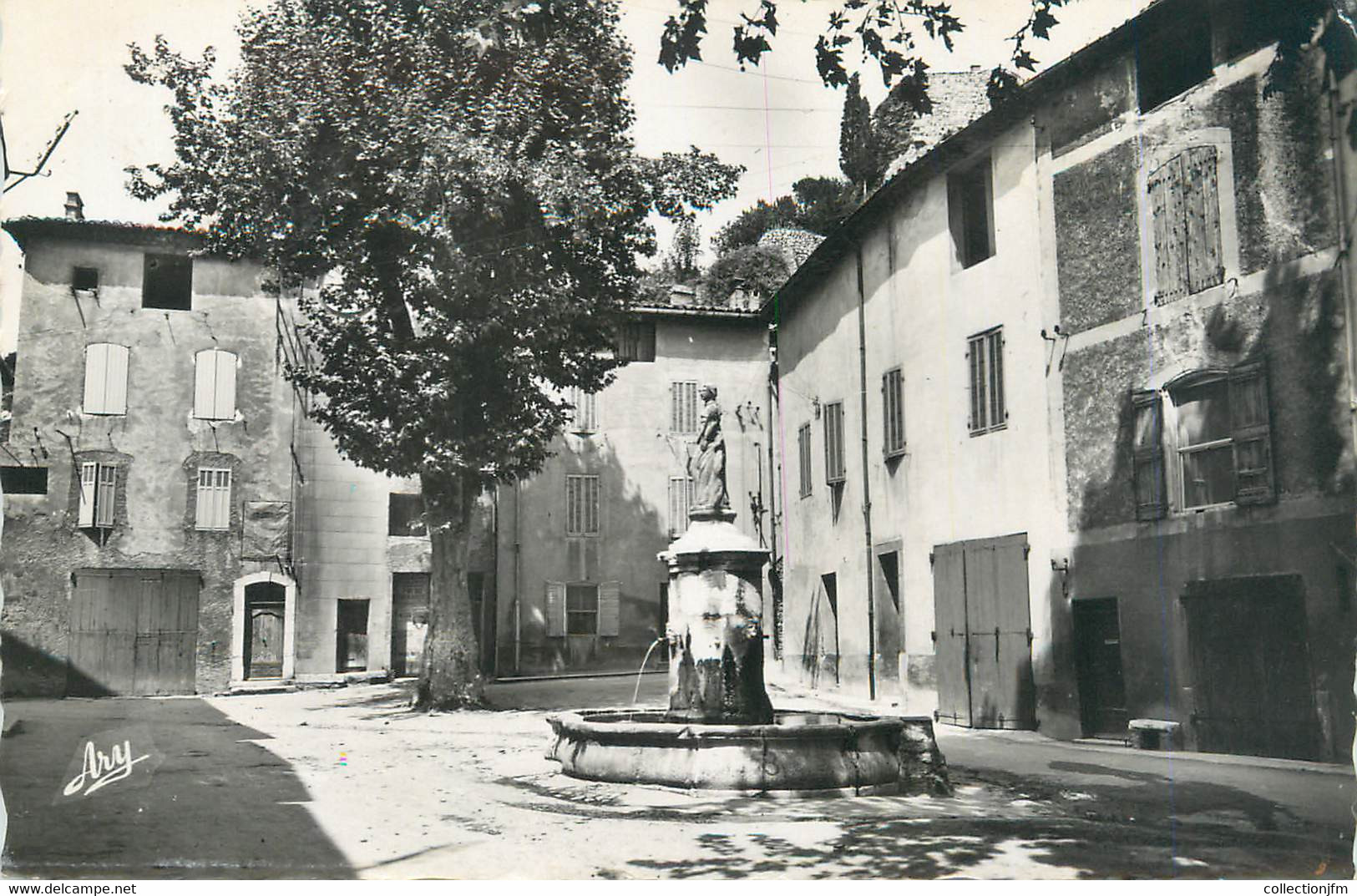 CPSM FRANCE 13 "Auriol; Place Saint Barbe" - Auriol