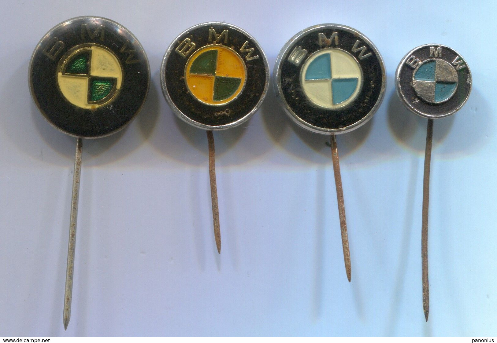 BMW - Car, Auto, Automotive, Vintage Pin, Badge, Abzeichen, 4 Pcs - BMW