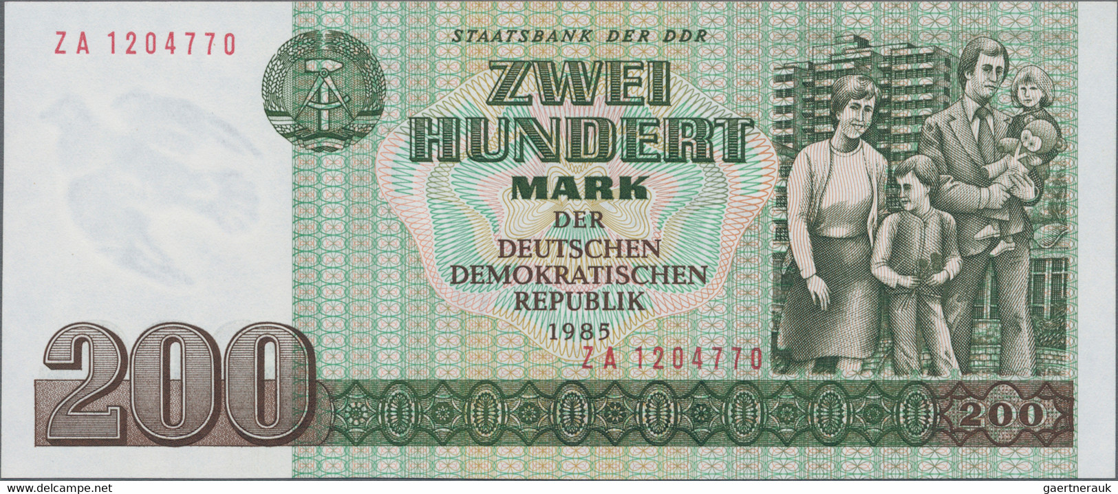 Deutschland - DDR: Sammelalbum mit mehr als 100 Banknoten DDR von 1948 bis 1985 und etwas LPG-Geld,