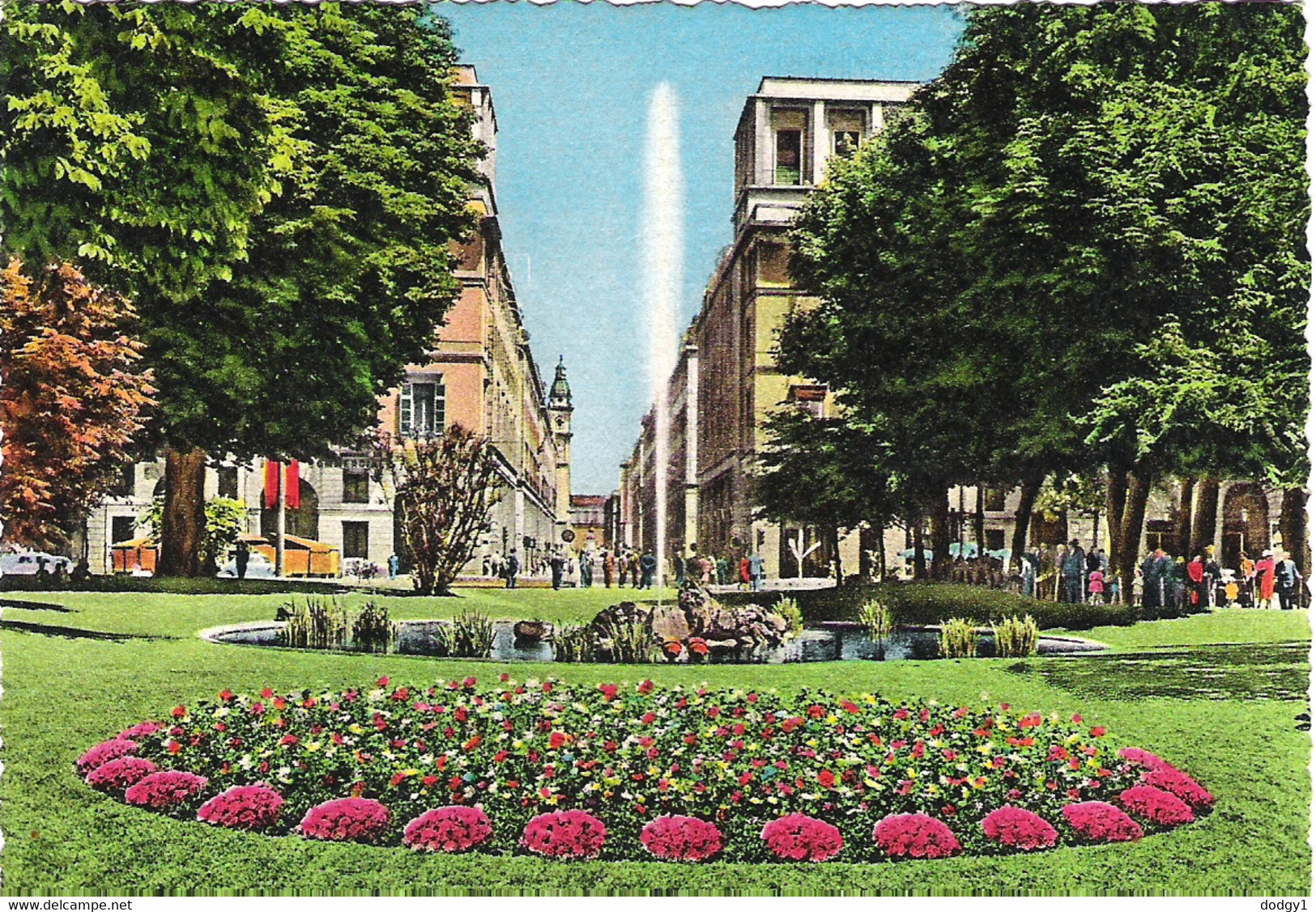 GARDEN OF CARLO FELICE SQUARE AND ROMA STREET, TURIN, ITALY. UNUSED POSTCARD Qq9 - Parques & Jardines