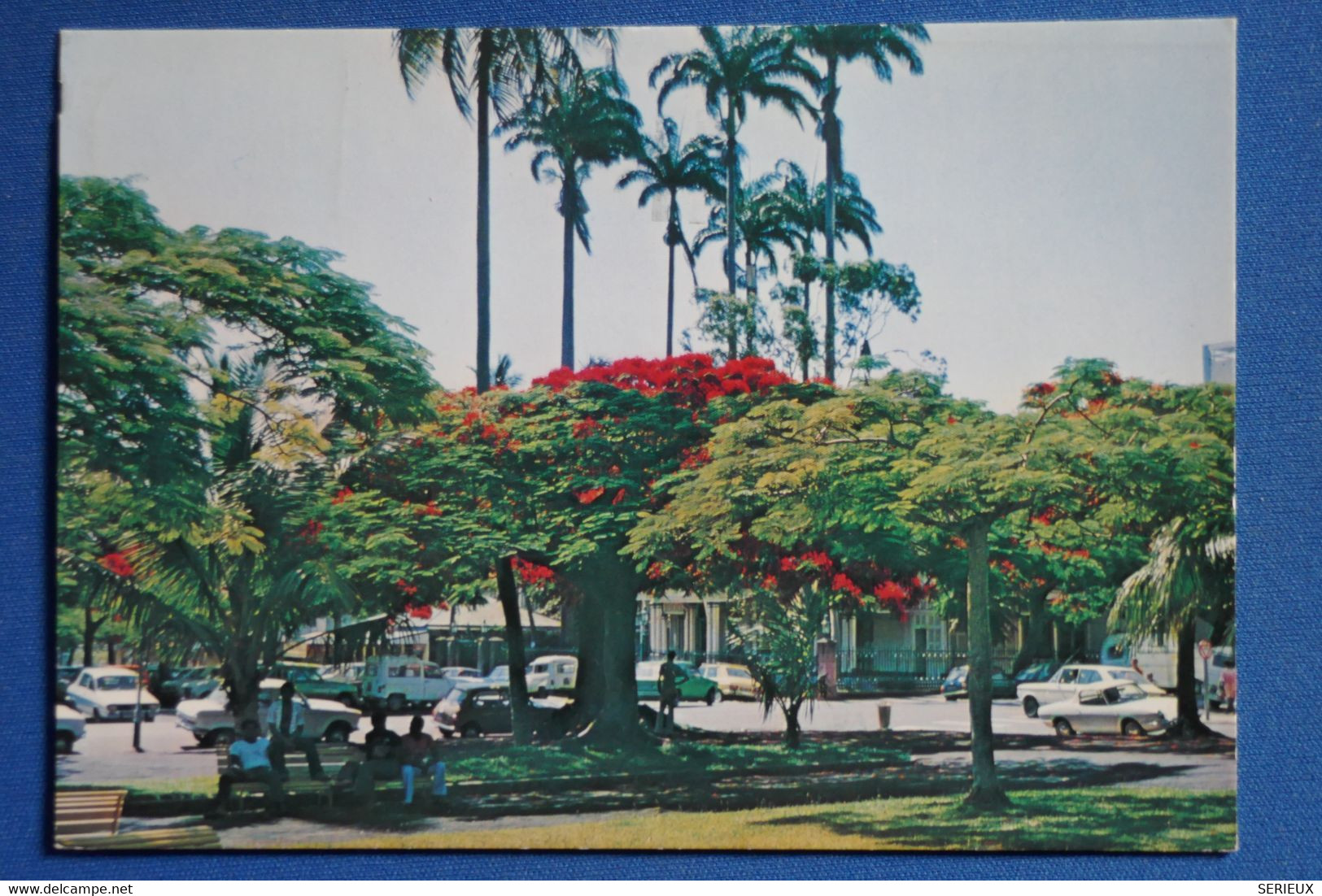 T4 NOUVELLE CALEDONIE BELLE CARTE 1979 NOUMEA A PARIS FRANCE + AFFRANCH. PLAISANT - Storia Postale