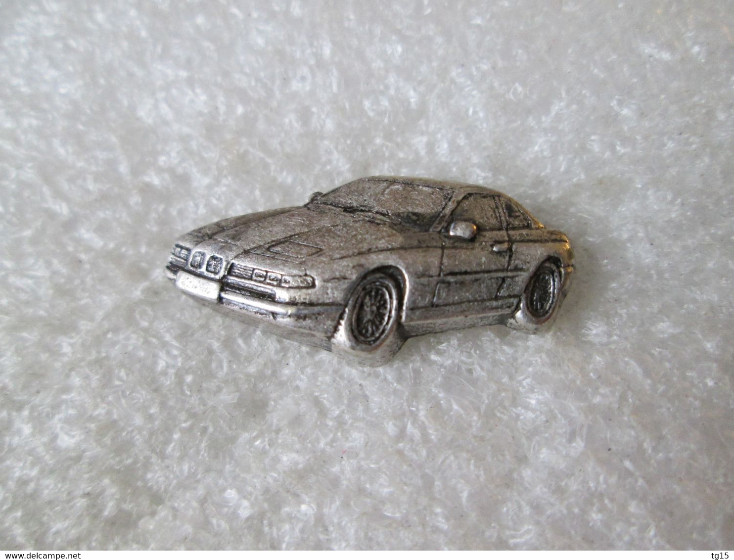 PIN'S BMW SERIE 8 Zamak Relief - BMW