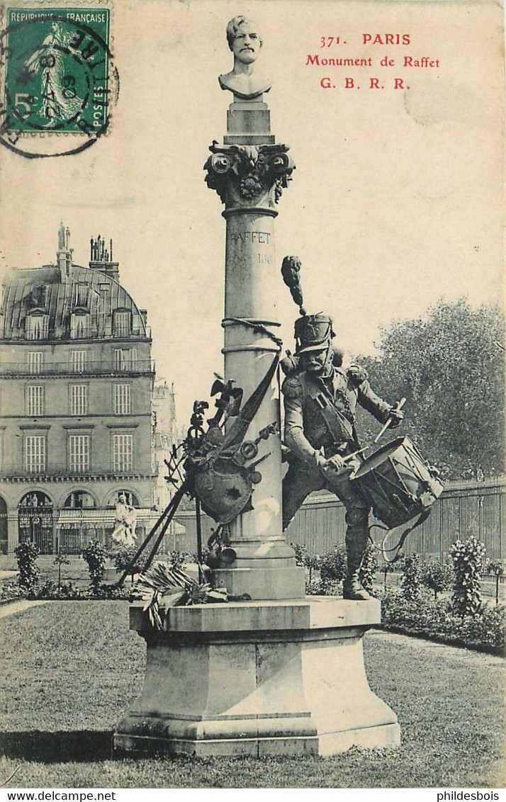 PARIS  MONUMENT De Raffet - Standbeelden