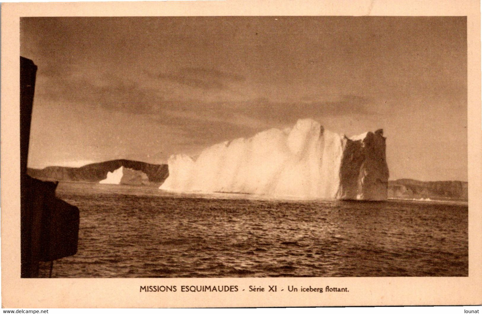 Missionnaires OBLATS Missions Esquimaudes - Série XI  Un Iceberg Flottant - Nunavut
