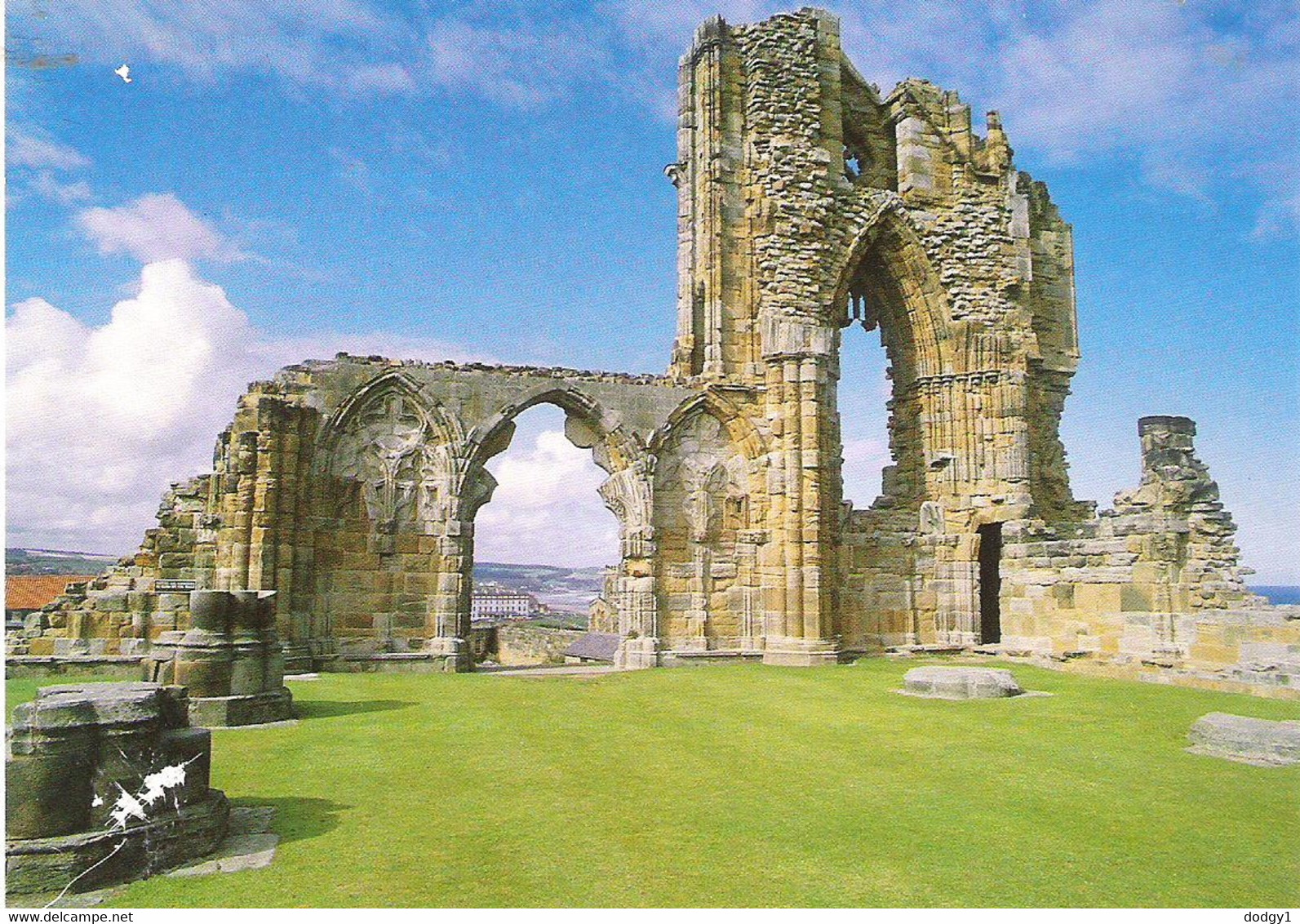 WHITBY ABBEY, WHITBY, NORTH YORKSHIRE, ENGLAND. UNUSED POSTCARD Sa2 - Whitby