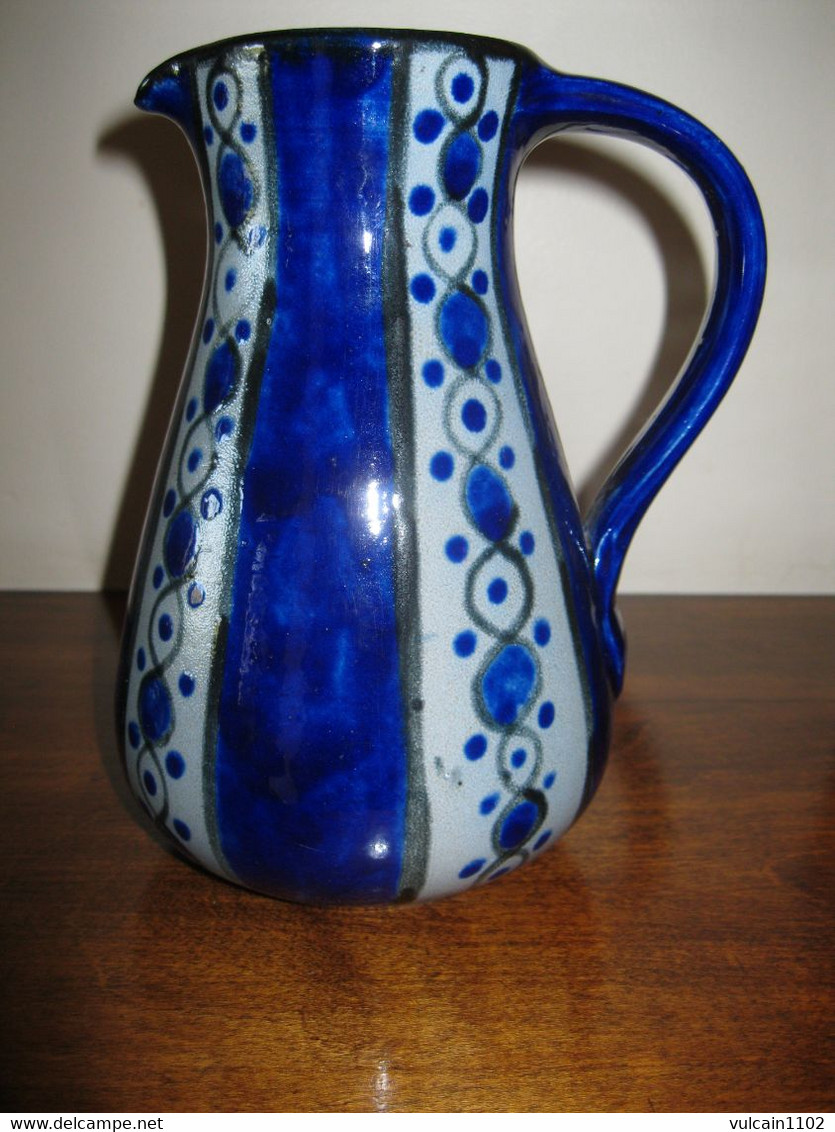 PICHET CARAFE EN GRES NUMEROTE ET SIGNE - Soufflenheim (FRA)