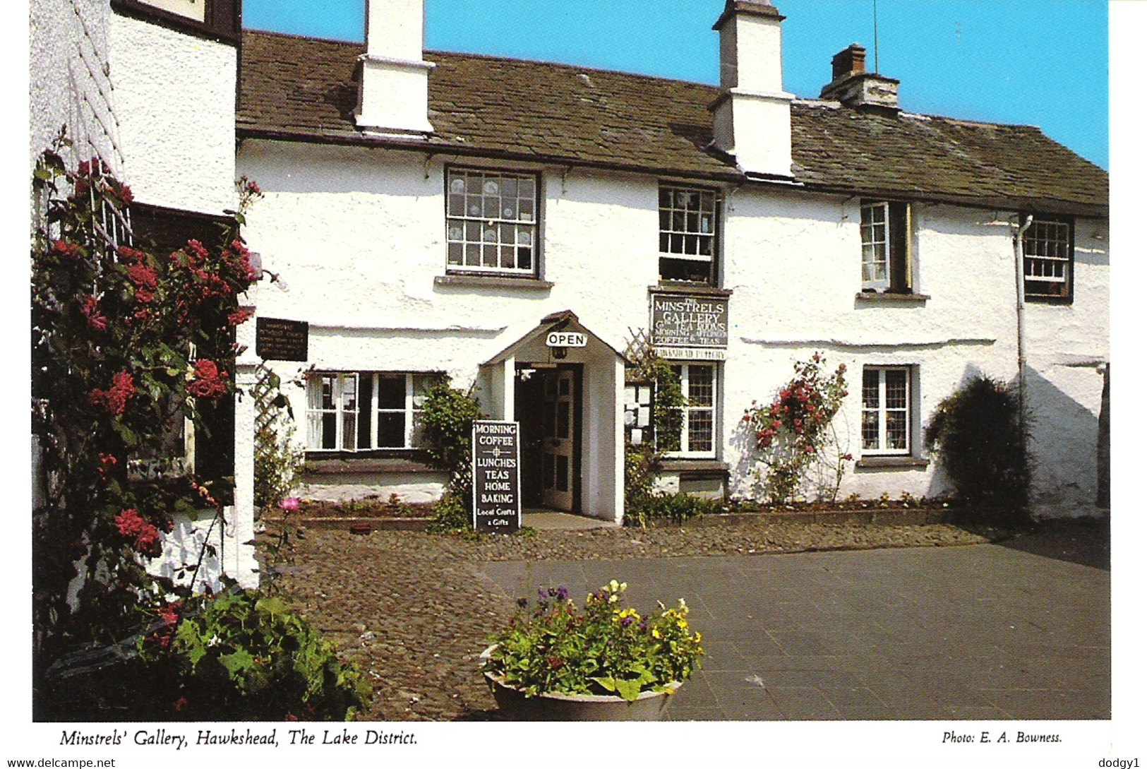 THE MINSTRELS GALLERY, HAWKSHEAD, THE LAKE DISTRICT, ENGLAND. UNUSED POSTCARD Tc2 - Hawkshead