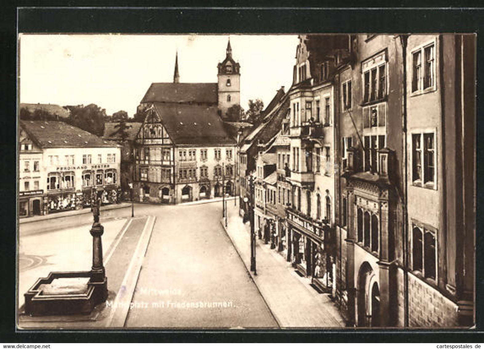 AK Mittweida, Strasse Am Marktplatz Mit Friedensbrunnen - Mittweida