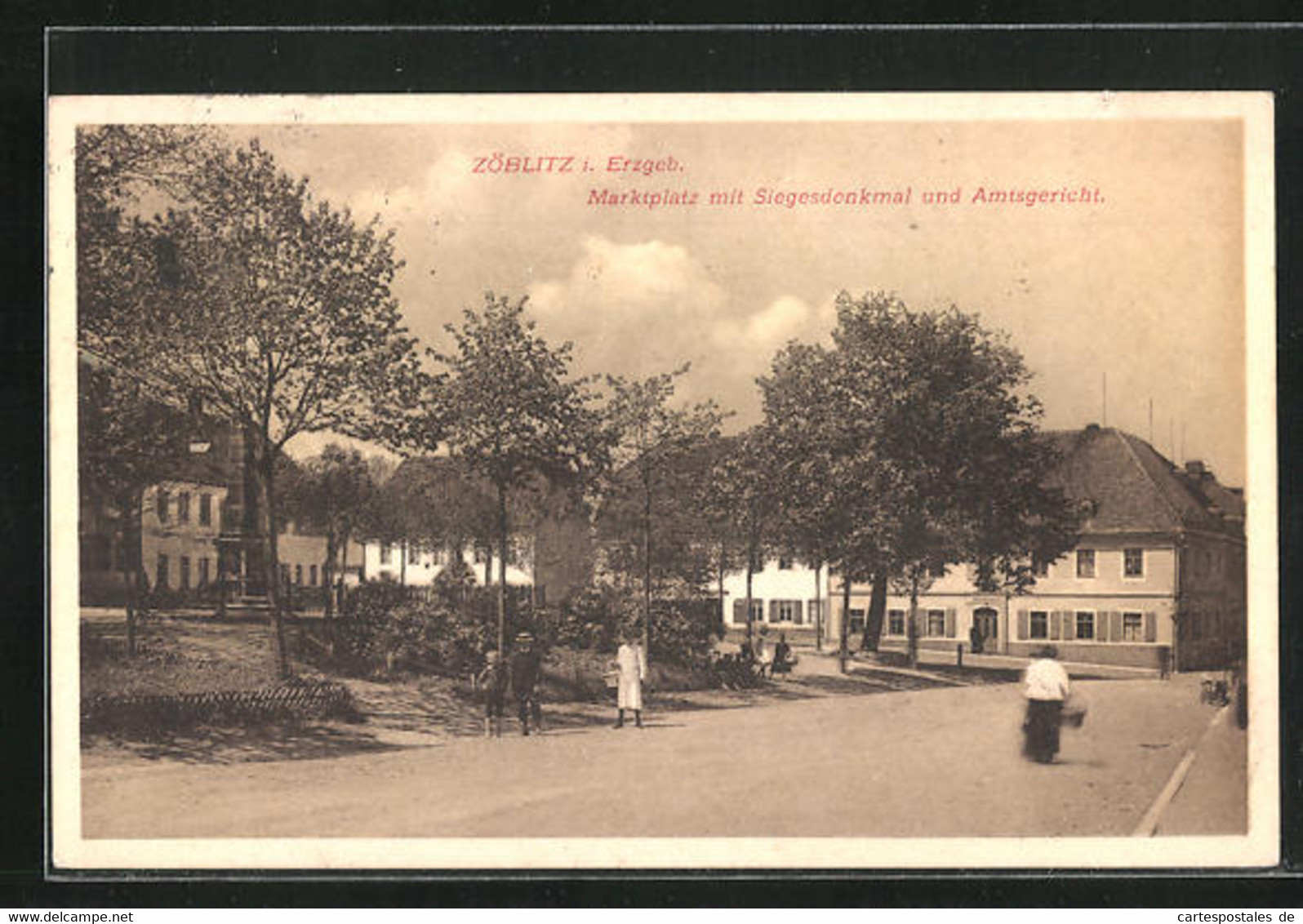 AK Zöblitz I. Erzgeb., Marktplatz Mit Siegesdenkmal Und Amtsgericht - Zöblitz