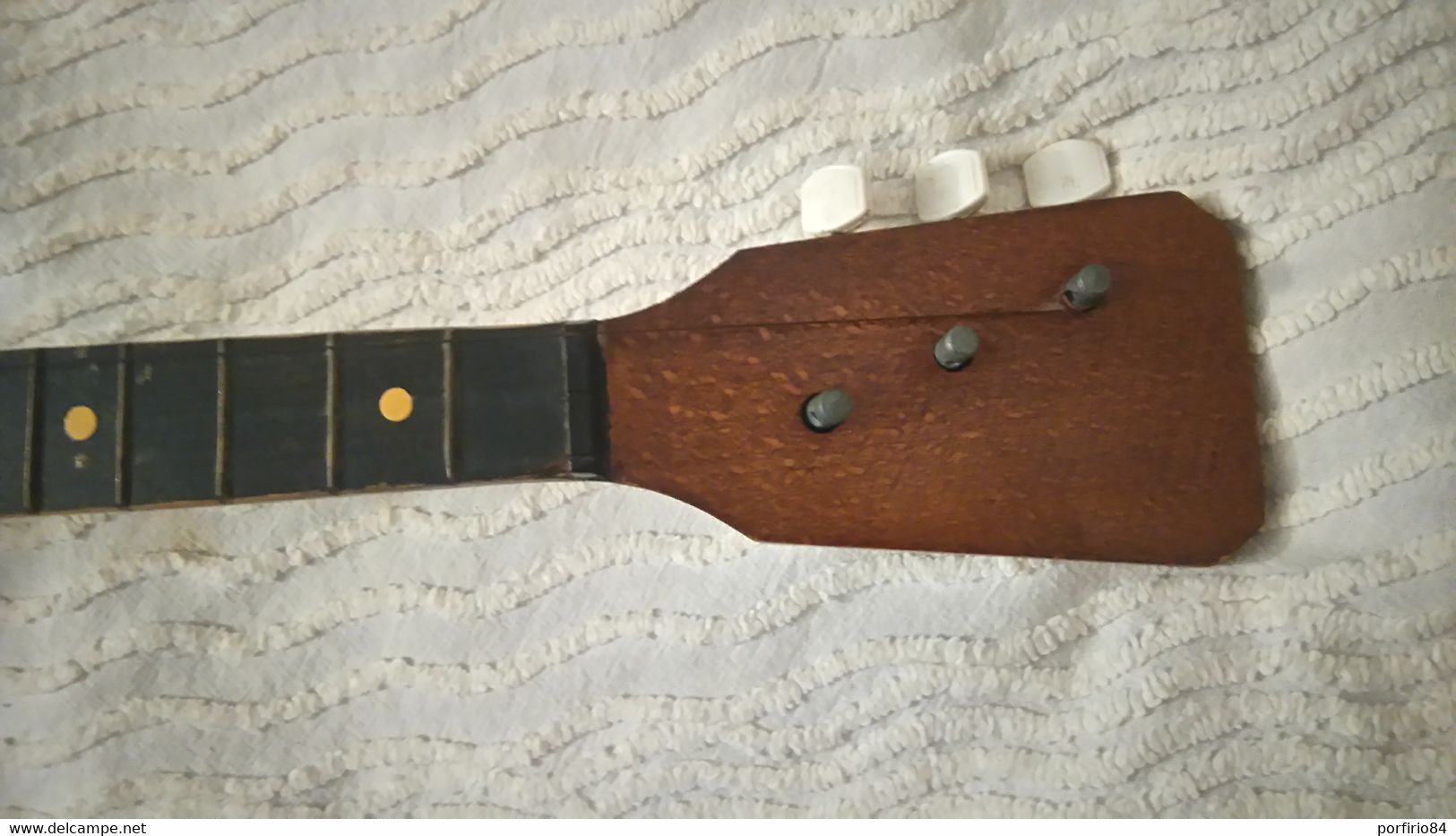 VINTAGE BALALAIKA RUSSA CON INTARSI ORIGINALE DEGLI ANNI 70 - Muziekinstrumenten