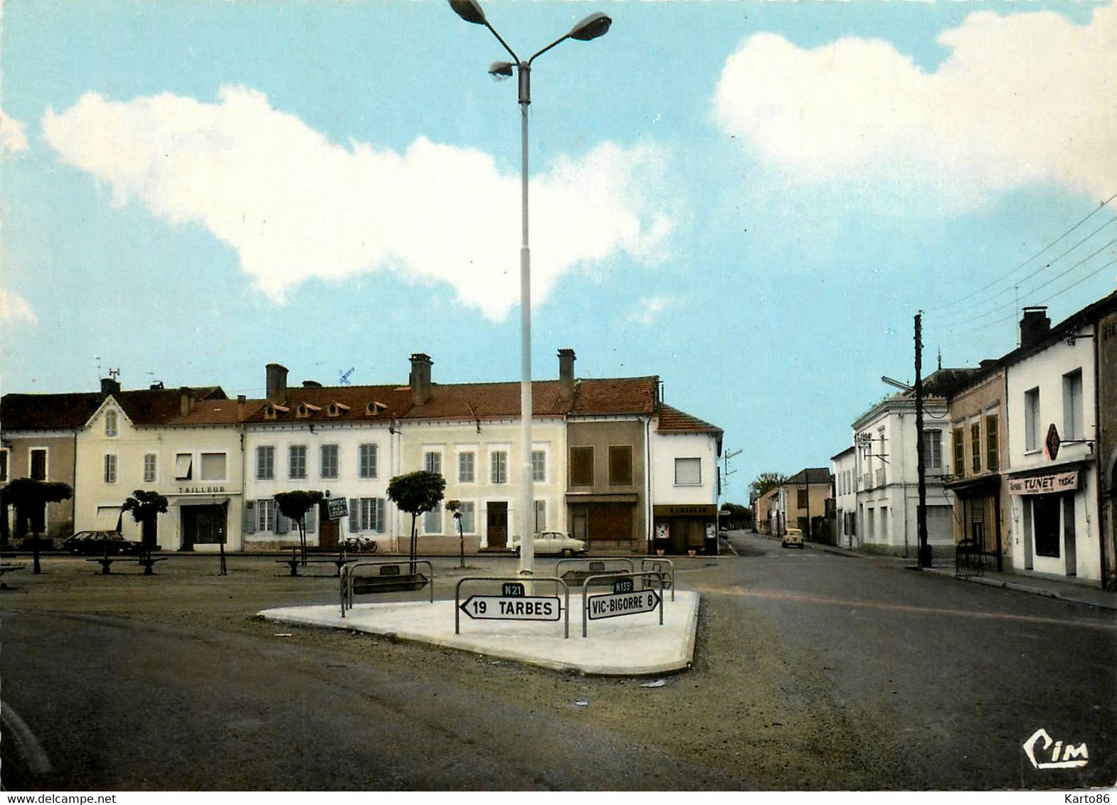 Rabastens De Bigorre * Débit De Tabac Tabacs TUNET , Place Centrale * Magasin Commerce Tailleur - Rabastens De Bigorre