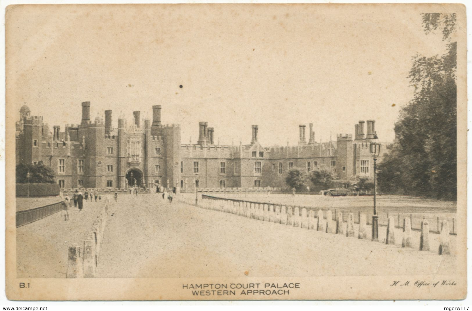 Hampton Court Palace, Western Approach, 1931 Postcard  To R. Thackray, Nr. Ripon - Middlesex