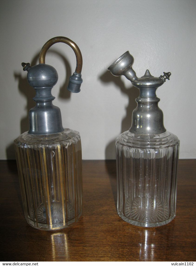 ANCIEN VAPORISATEUR DE PARFUM EN CRISTAL A PANS COUPES 2 PIECES - Accessoires