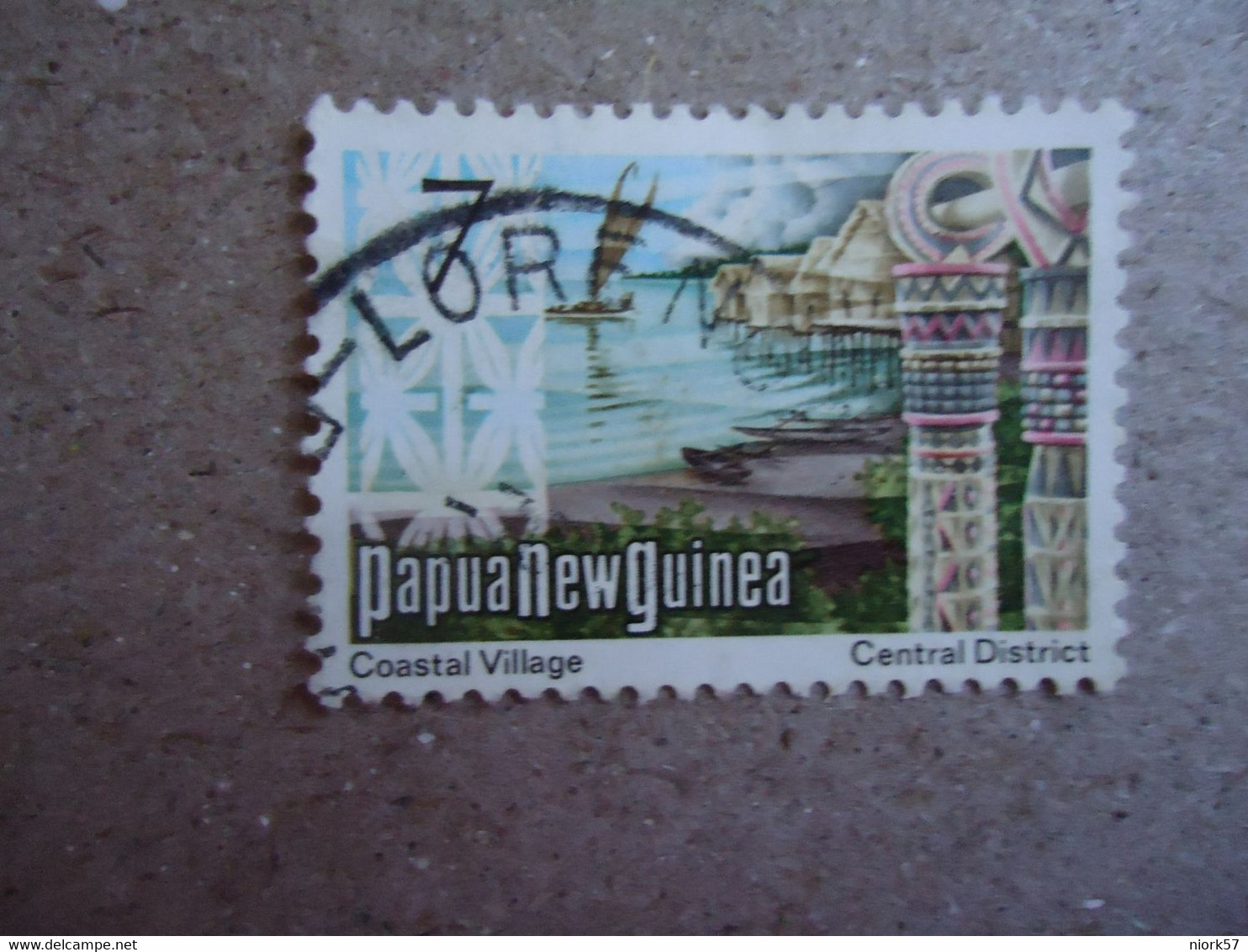 PAPUA NEW GUINEA    USED  STAMPS  LANDSCAPES - Rapa Nui (Easter Islands)