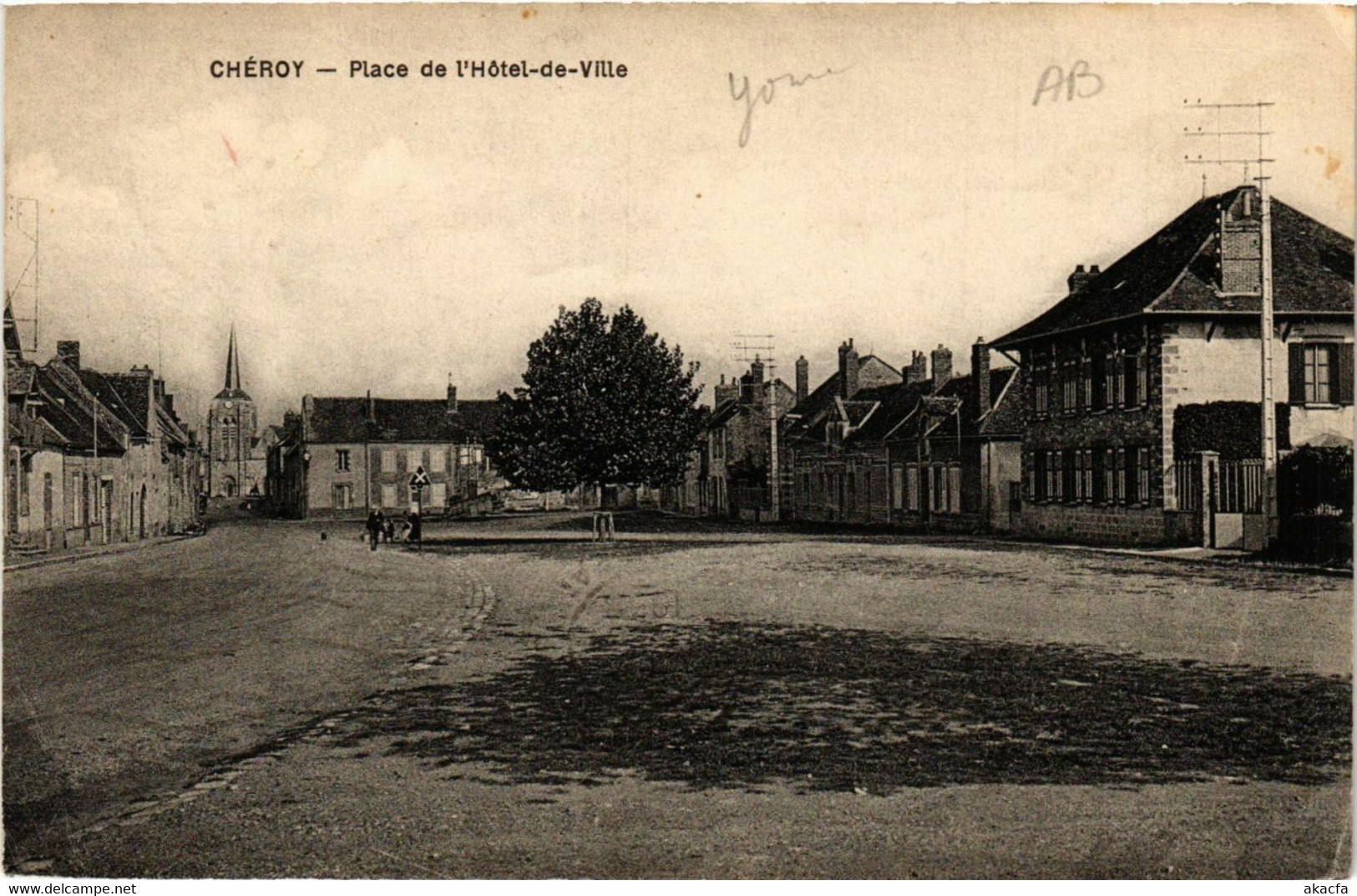 CPA CHÉROY - Place De L'Hotel-de-VILLE (658455) - Chevannes