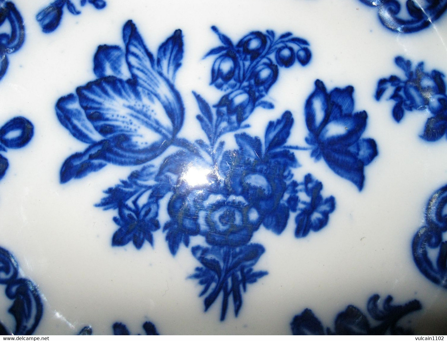 ASSIETTE EN FAIENCE FINE ANGLAISE MANUFACTURE DE COPELAND 19ème MODELE FLOW BLUE