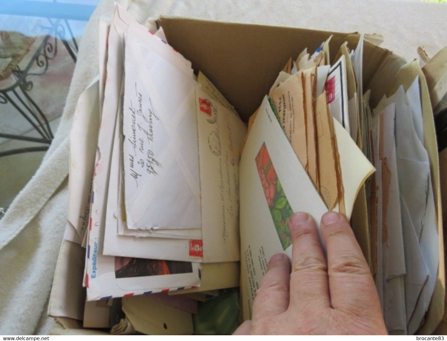 Boite D'enveloppe Moderne - Kisten Für Briefmarken