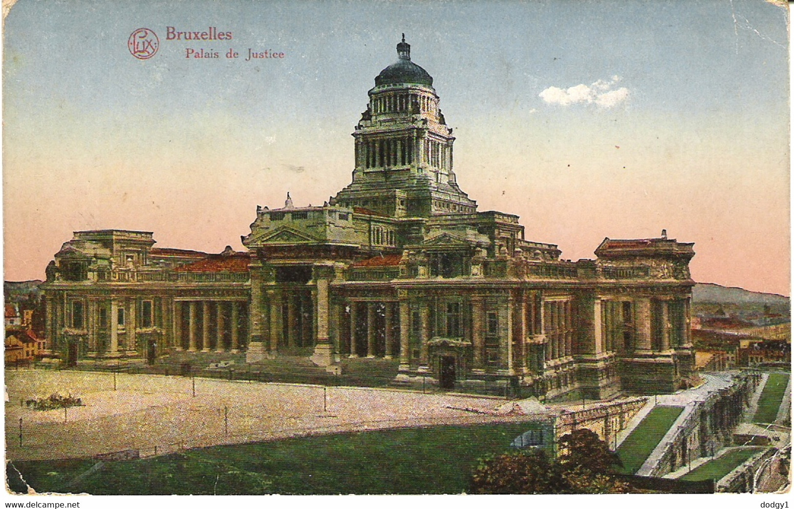 THE PALACE OF JUSTICE, BRUSSELS, BELGIUM. UNUSED POSTCARD. Nk3 - Institutions Internationales