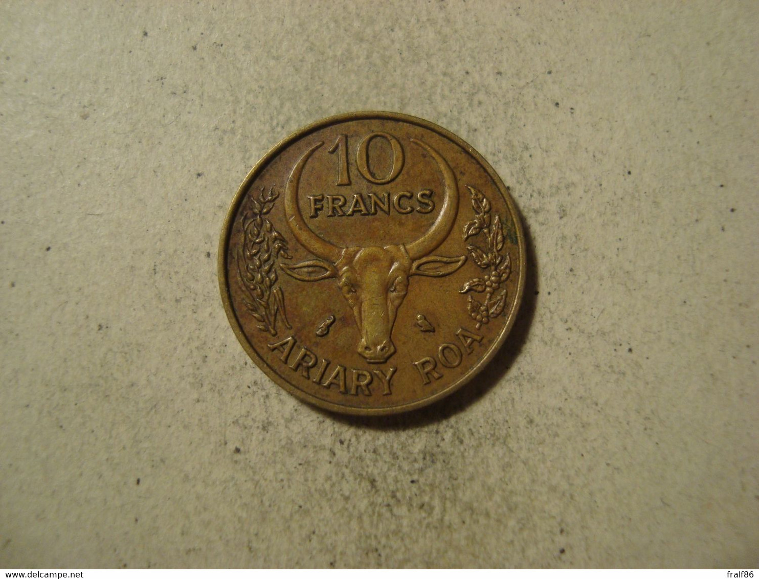 MONNAIE MADAGASCAR 10 FRANCS 1970 - Madagaskar