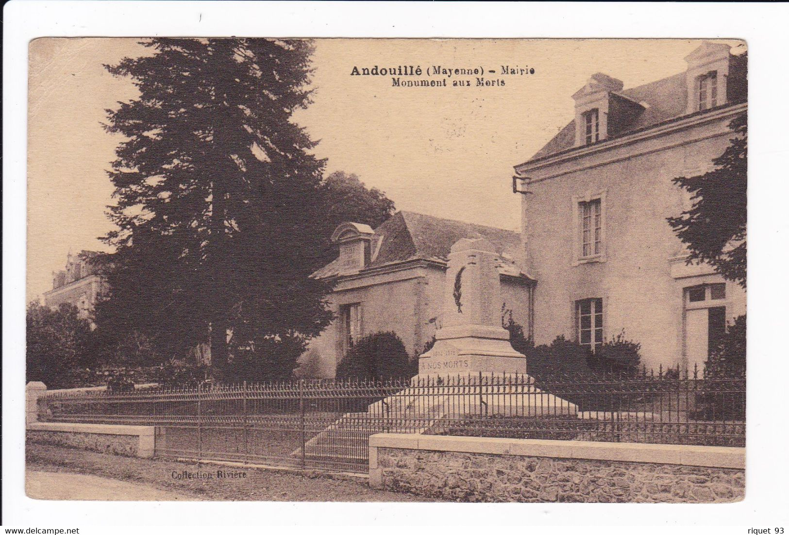 Andouillé - Mairie. Monument Aux Morts - Autres & Non Classés