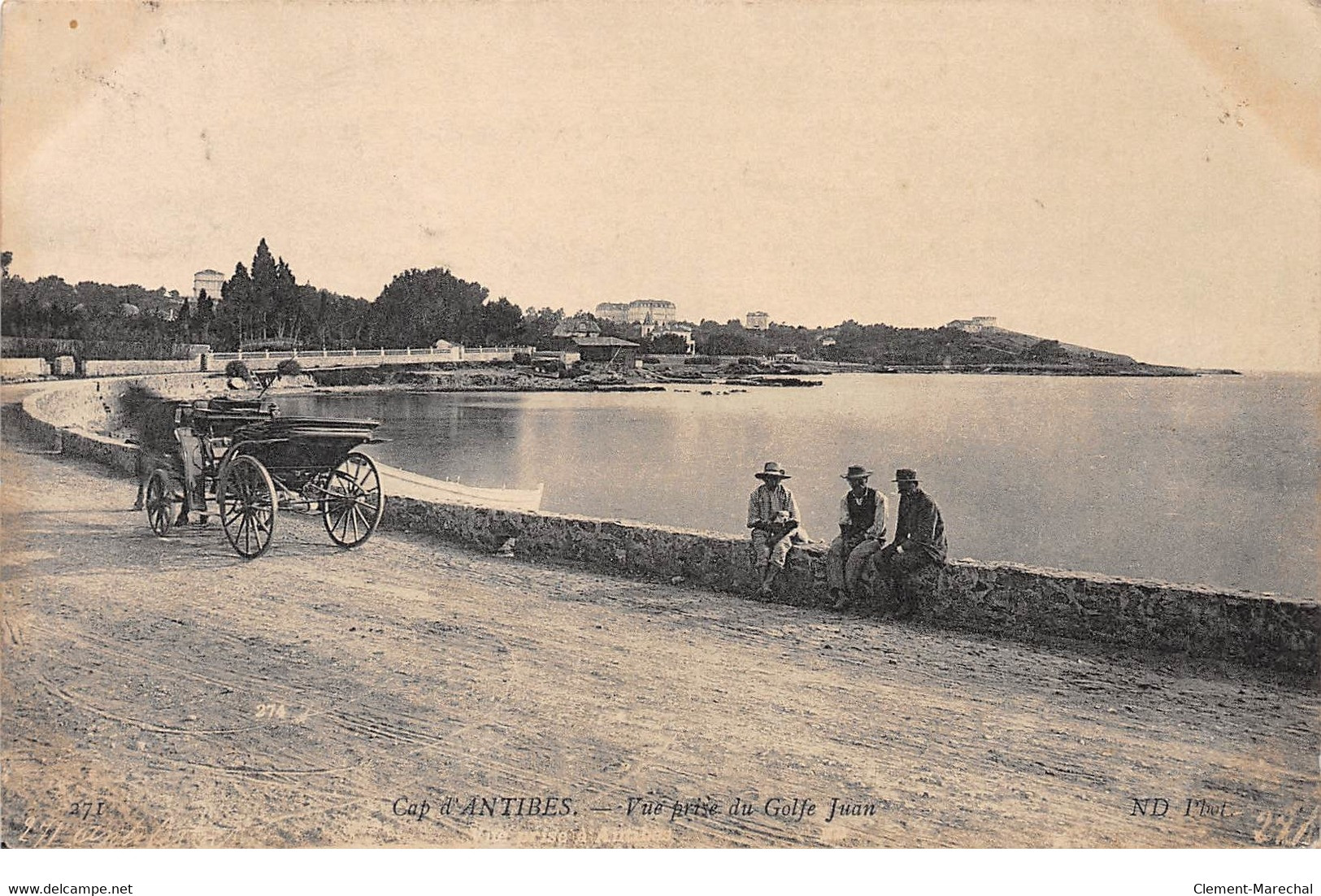 CAP D'ANTIBES - Vue Prise Du Golfe Juan - Très Bon état - Cap D'Antibes - La Garoupe