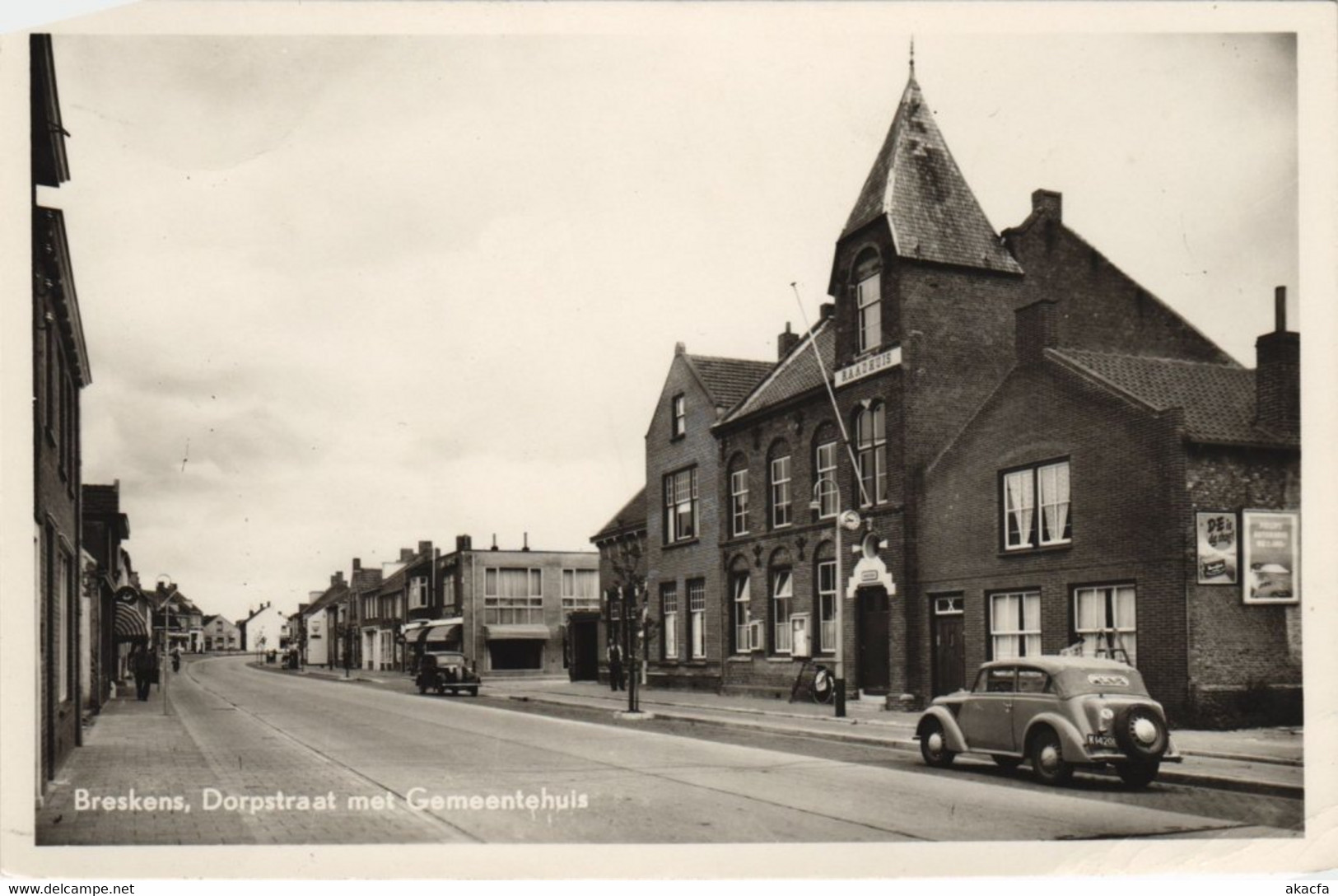 CPA AK Breskens Dorpstraat Met Gemeentehuis NETHERLANDS (728860) - Breskens