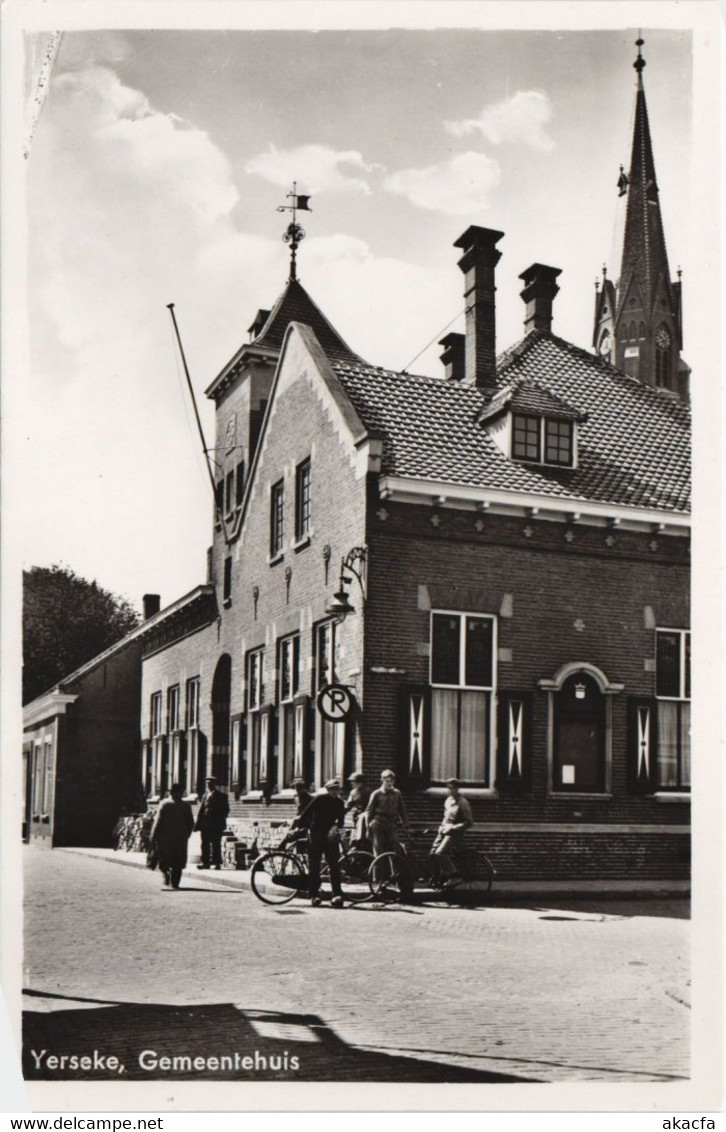 CPA AK Yerseke Gemeentehuis NETHERLANDS (728901) - Yerseke