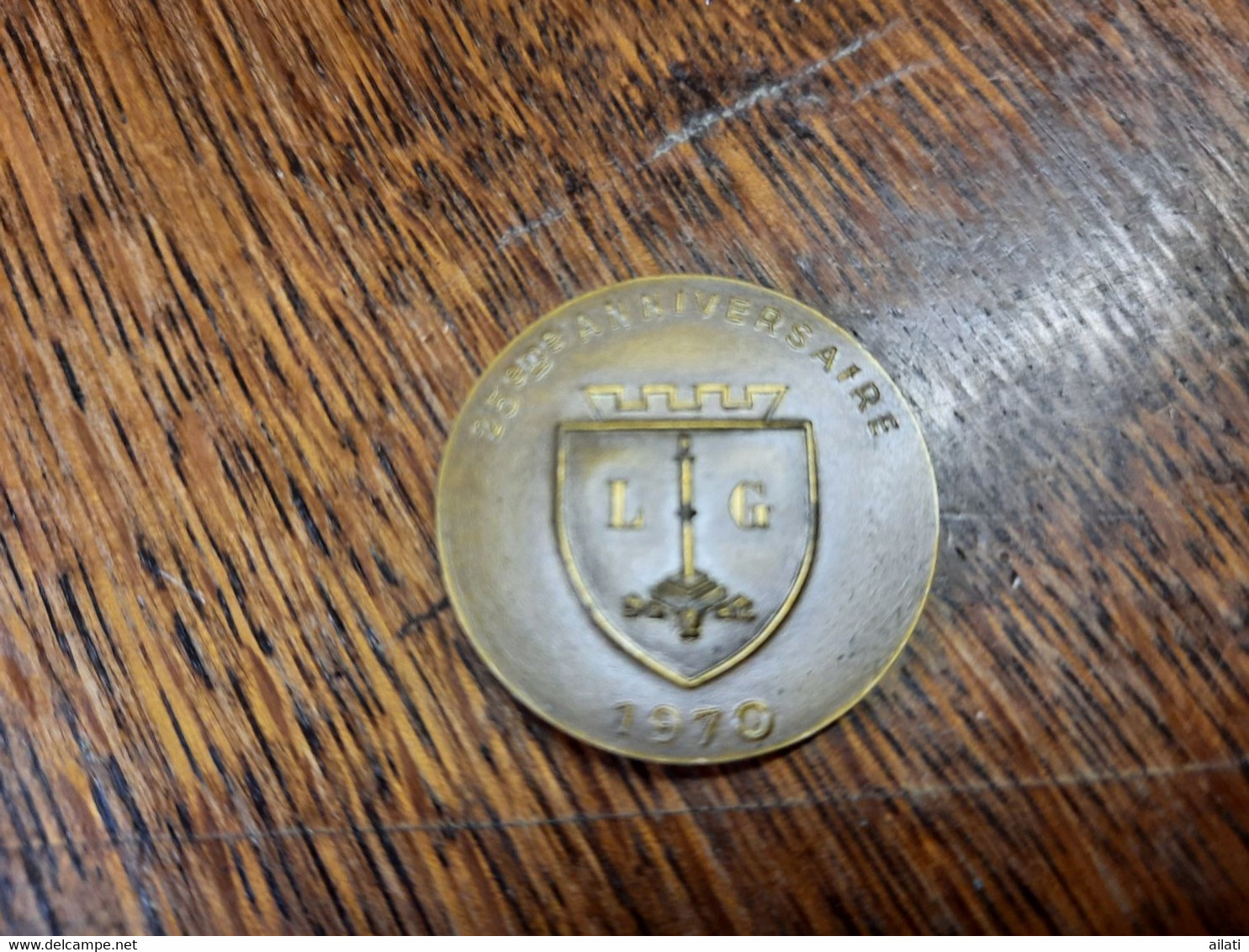 Un Jetons Du Cercle Numismatique Liégeois - Professionnels / De Société