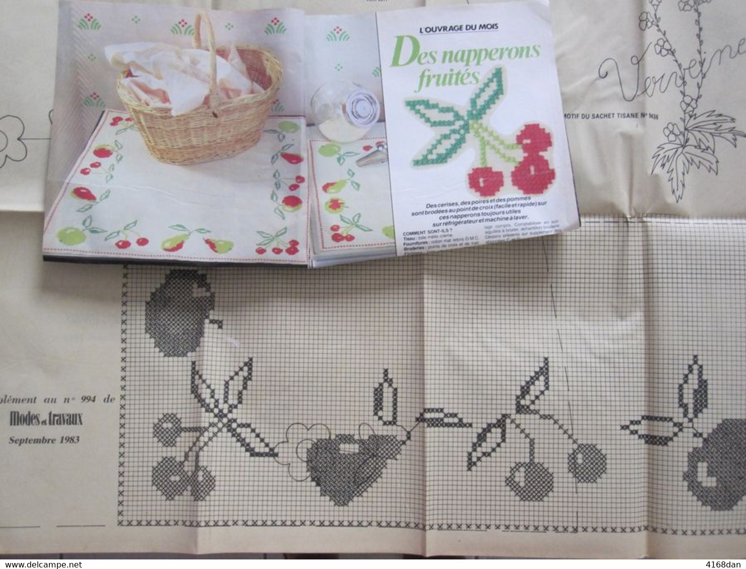 Planches A Motifs Pour Broderies Le Lot De 5 ( Différents Modèles ) - Cross Stitch