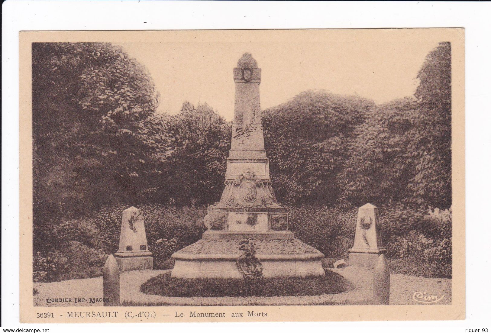 36391 - MEURSAULT - Le Monument Au Morts - Meursault