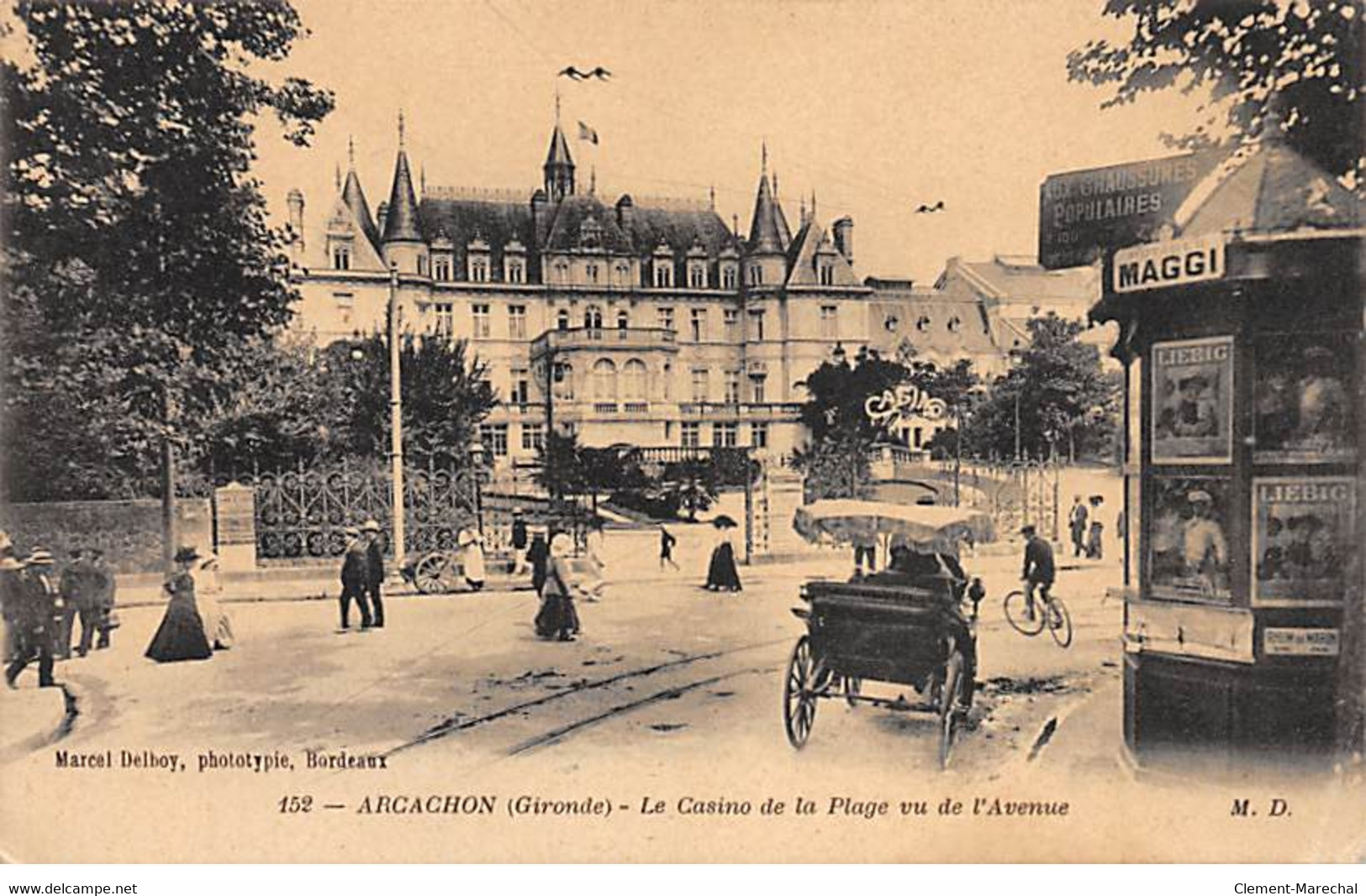 ARCACHON - Le Casino De La Plage Vu De L'Avenue - Très Bon état - Arcachon