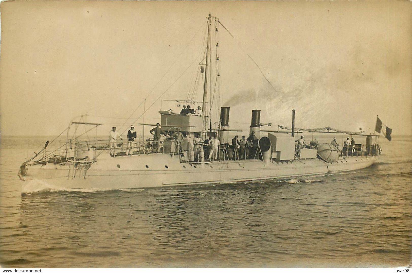 CARTE PHOTO - BATEAU - MILITARIA  Marine Guerre Torpilleur ? Cuirasser ? Croiseur ? à Identifier - Warships