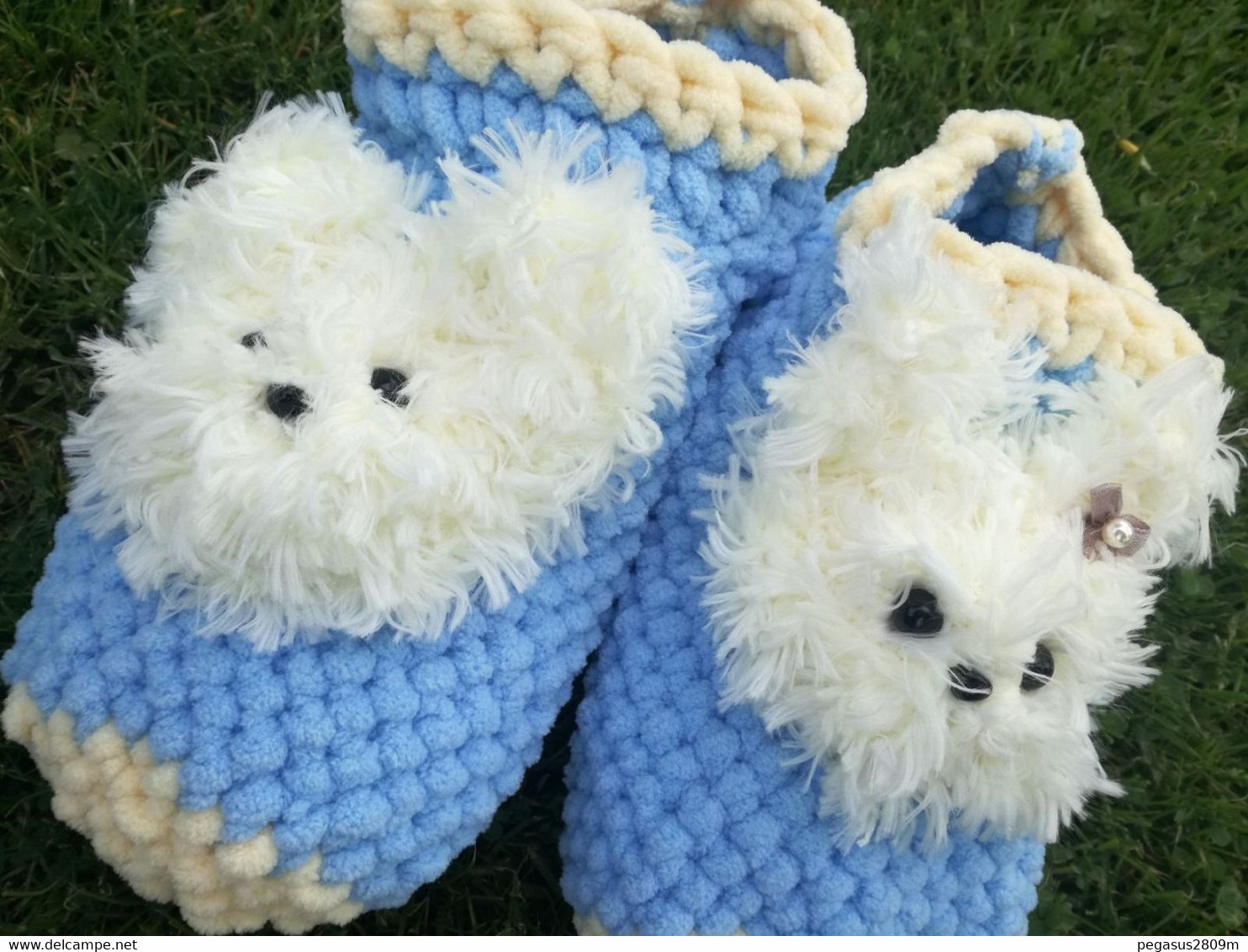 NEW WOMEN'S, GIRL'S SLIPPERS, HAND-KNITTED FROM  ALIZE PUFFY FINE AND FUR WOOL. DOGS. - Wol