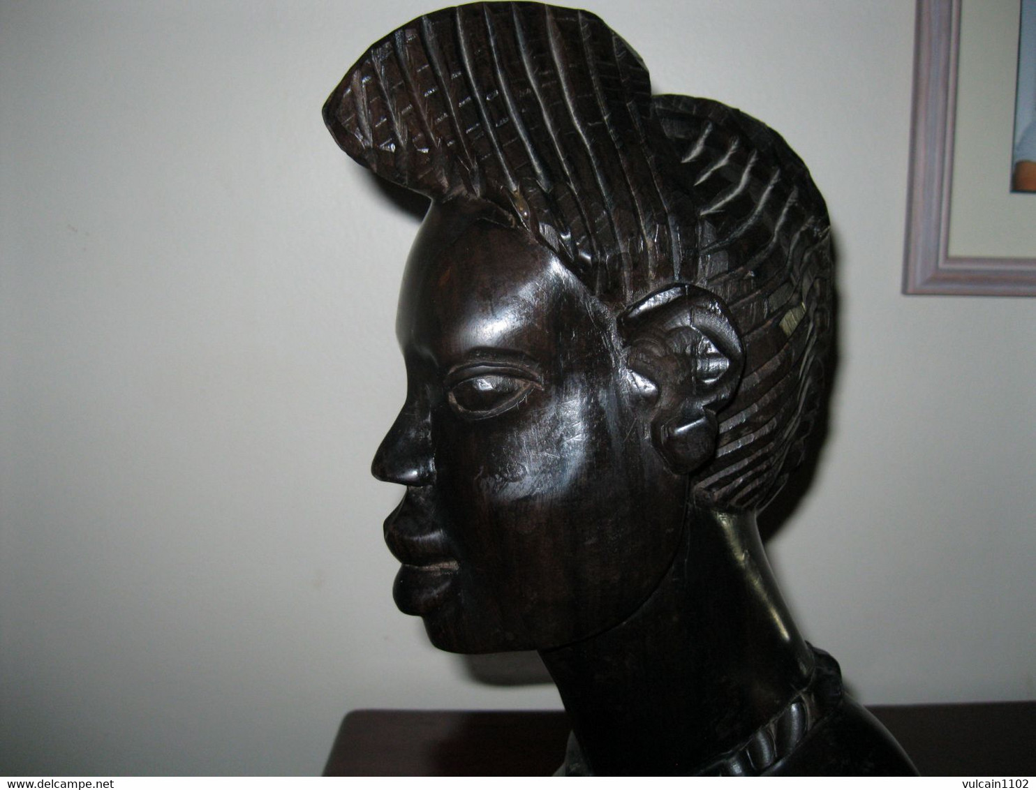 BUSTE TETE AFRICAINE SCULPTEE EN EBENE