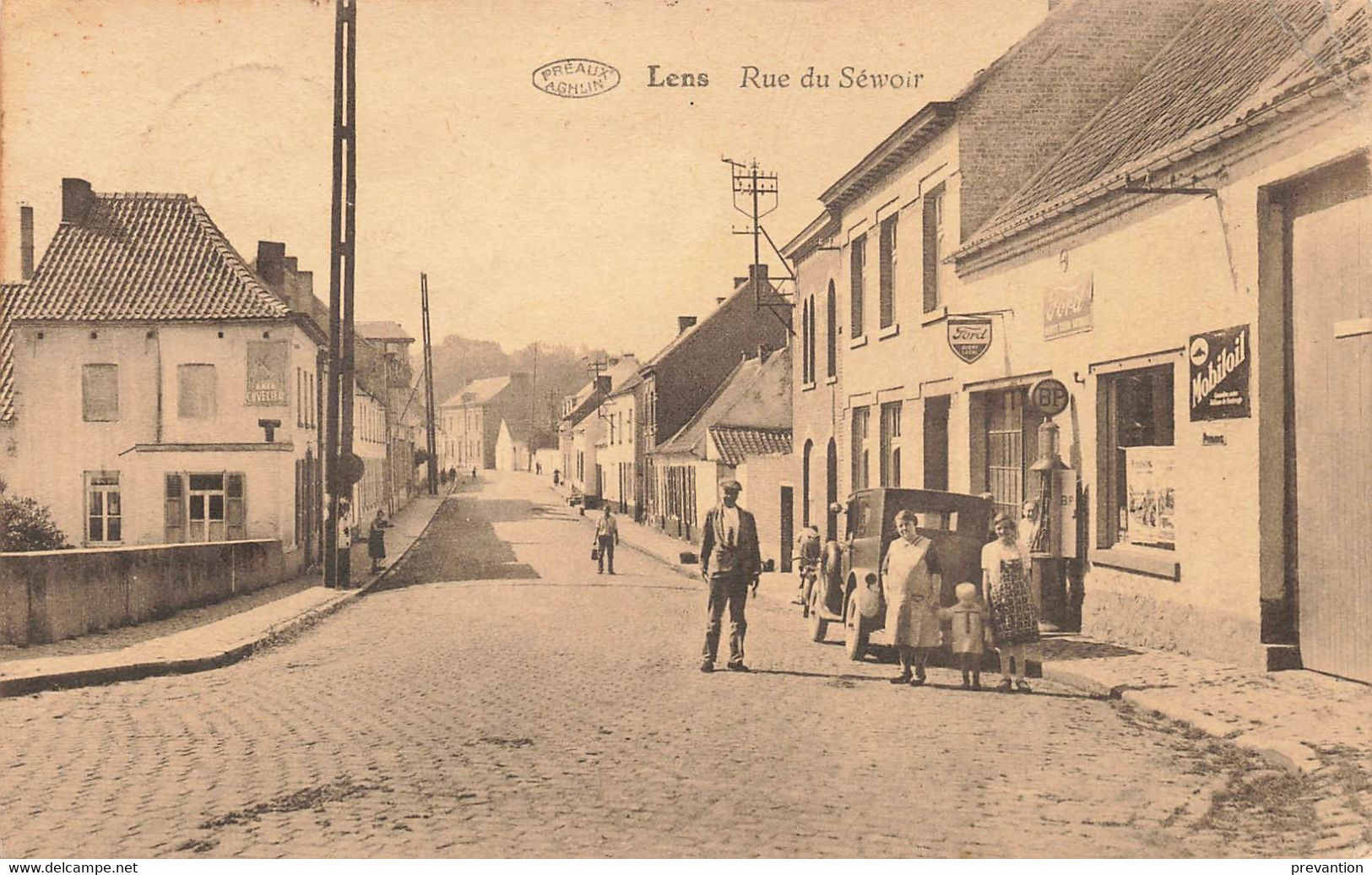 LENS - Rue Du Séwoir - Garage FORD (agent Local) Avec Pompe Essence BP - Carte Animée Et Circulé - Lens