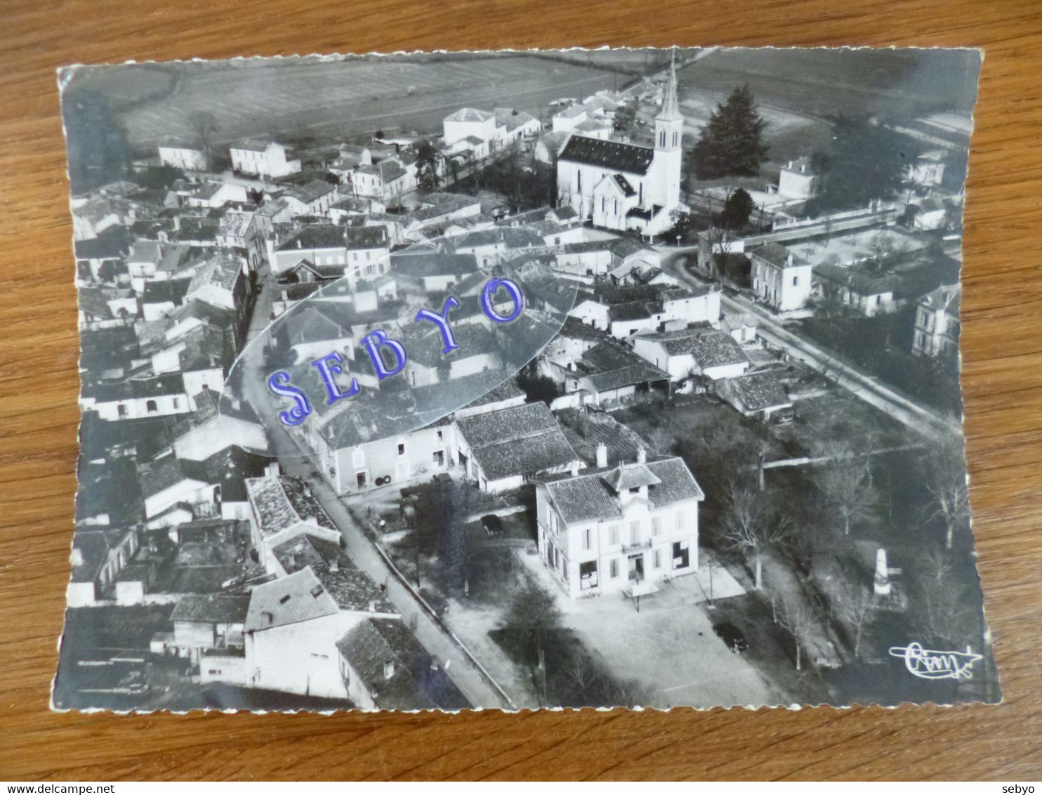 Laroque-Timbaut.  Vue Aérienne Sur Le Centre. - Laroque Timbault