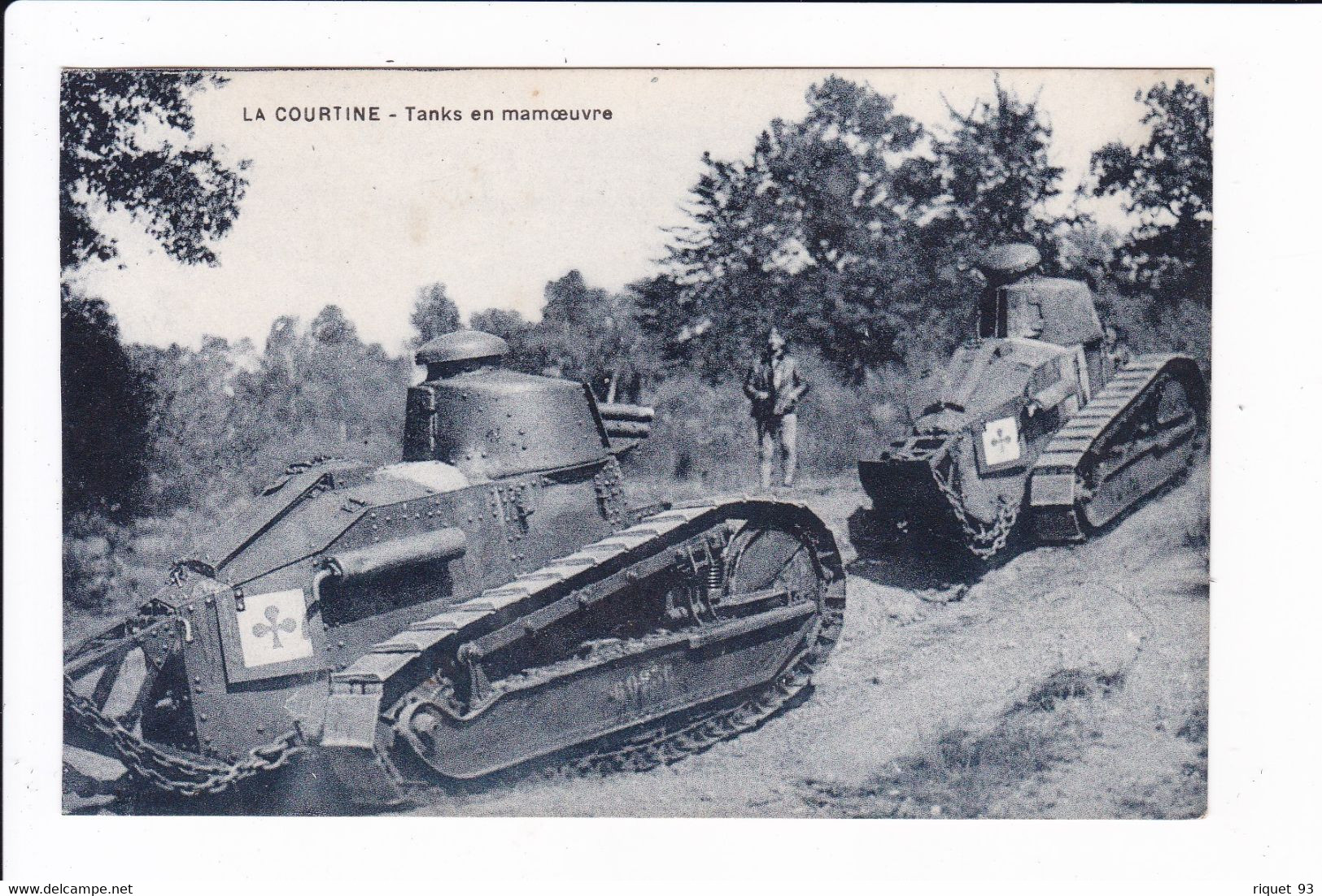 LA COURTINE - Tanks En Manœuvre - Material