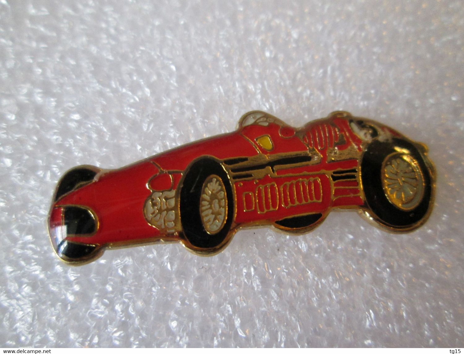 PIN'S  FORMULE 1   FERRARI  GRAND PRIX  1950 - Ferrari