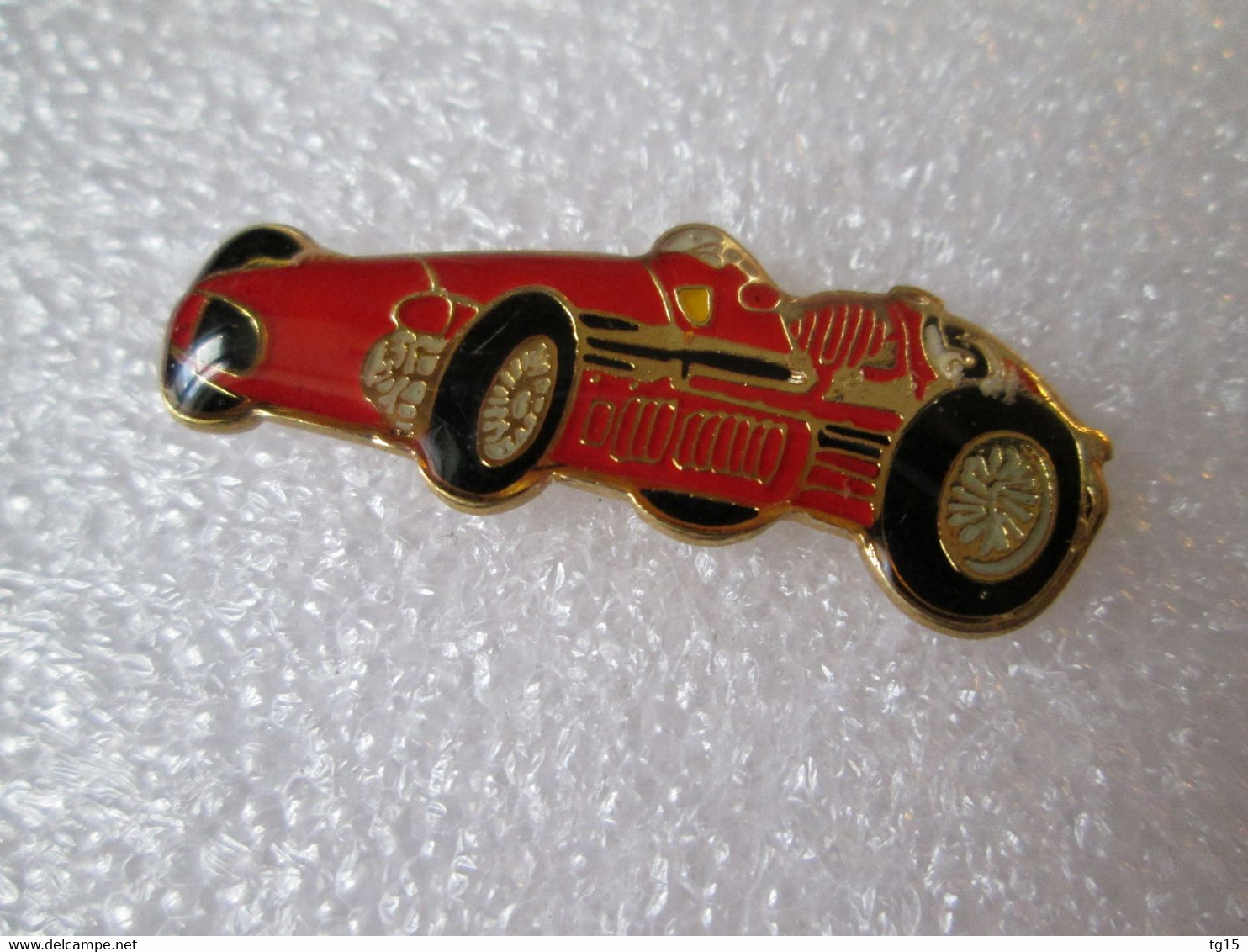 PIN'S  FORMULE 1   FERRARI  GRAND PRIX  1950 - Ferrari