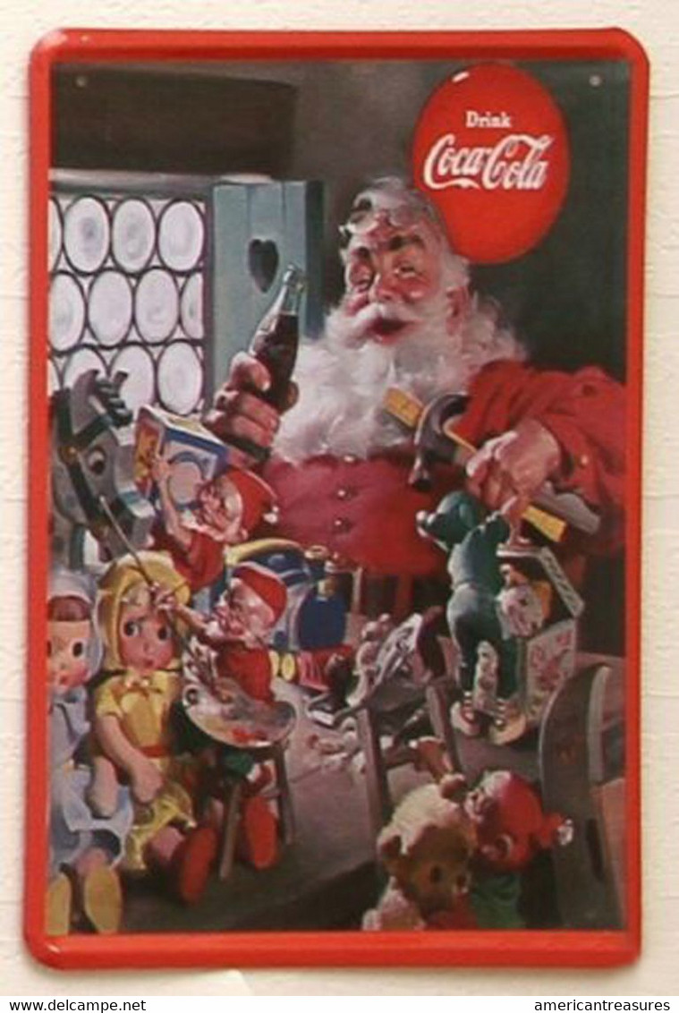 USA Color Retro Style Metal/tin Plate/tray Coca-Cola - 'Santa Claus In Workshop' - 30 X 20 Cm - Blech- Und Emailschilder