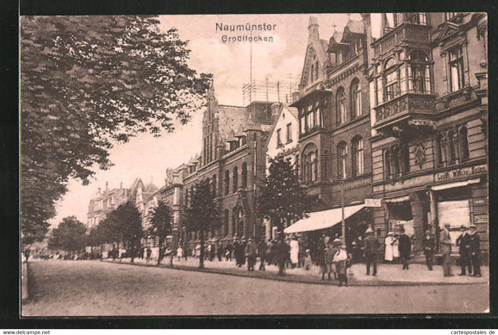 AK Neumünster, Grossflecken-Strasse Mit Fussgängern - Neumünster