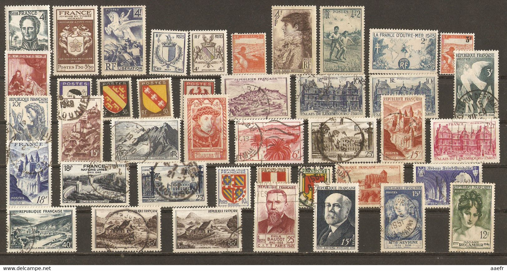 France 1944/50 - Petit Lot De 42 Timbres - 15 MNH - 2MH - 2 NSG - Alla Rinfusa (max 999 Francobolli)