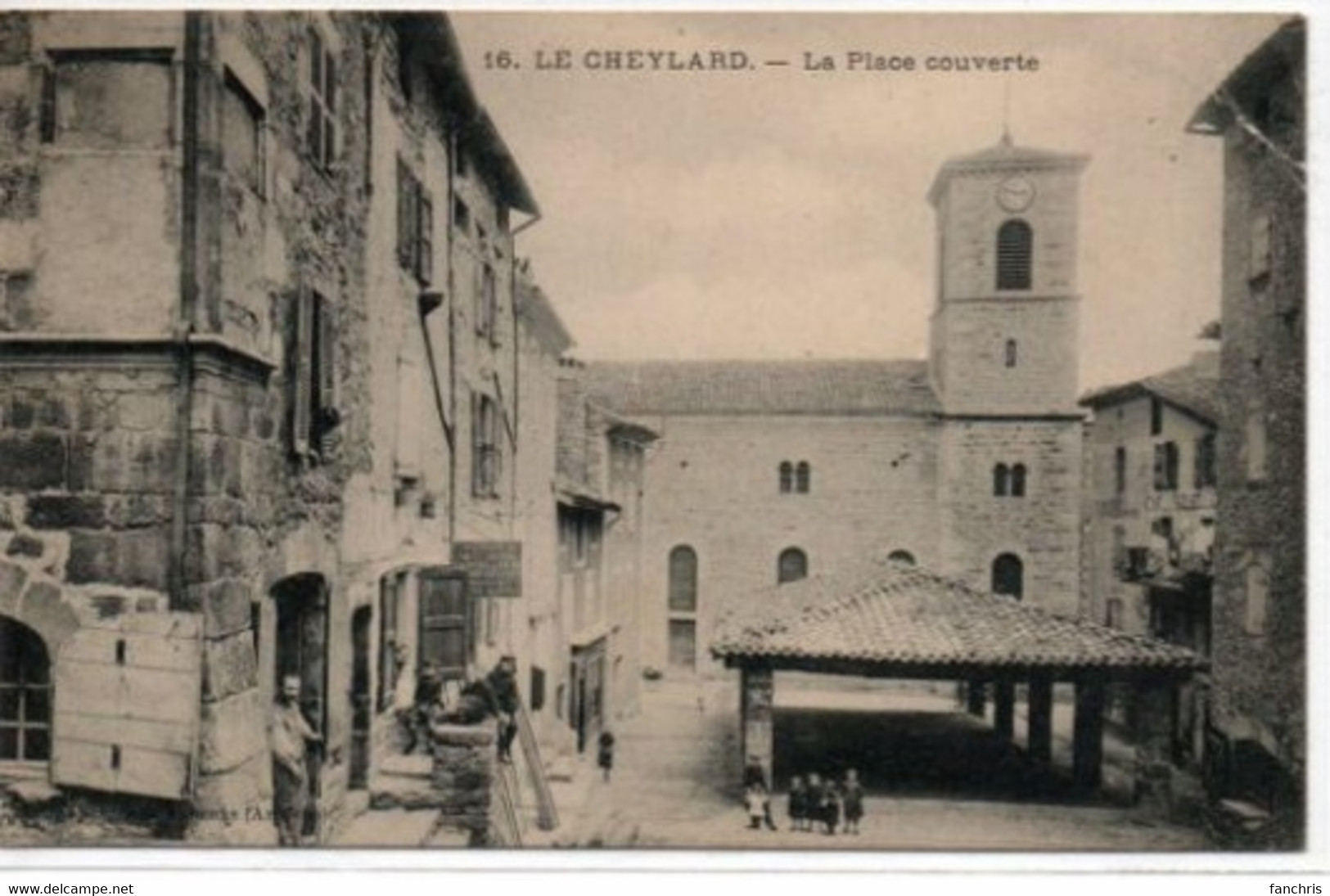 Le Cheylard-La Place Couverte - Le Cheylard