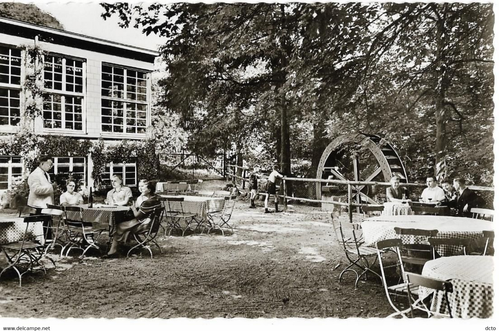 Bei WEINHEIM An Der Bergstrasse. Gacthof "Fuchs'sche Mühle". Im Garten Am Mühlrad, Cpsm Pf Ed. Metz - Weinheim