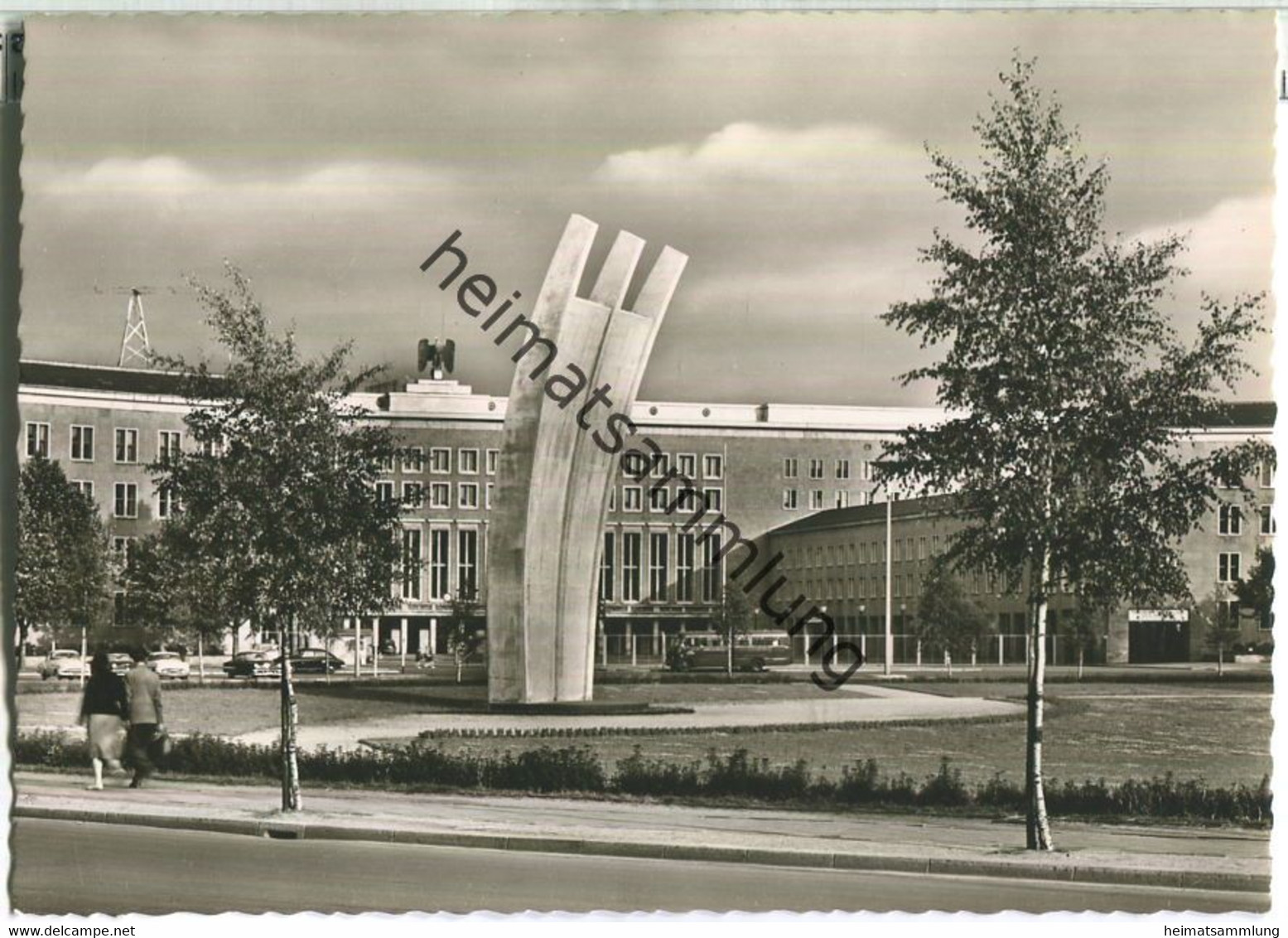 Berlin - Tempelhof - Luftbrücken-Denkmal - Foto-Ansichtskarte - Hans Andres-Verlag Berlin - Tempelhof