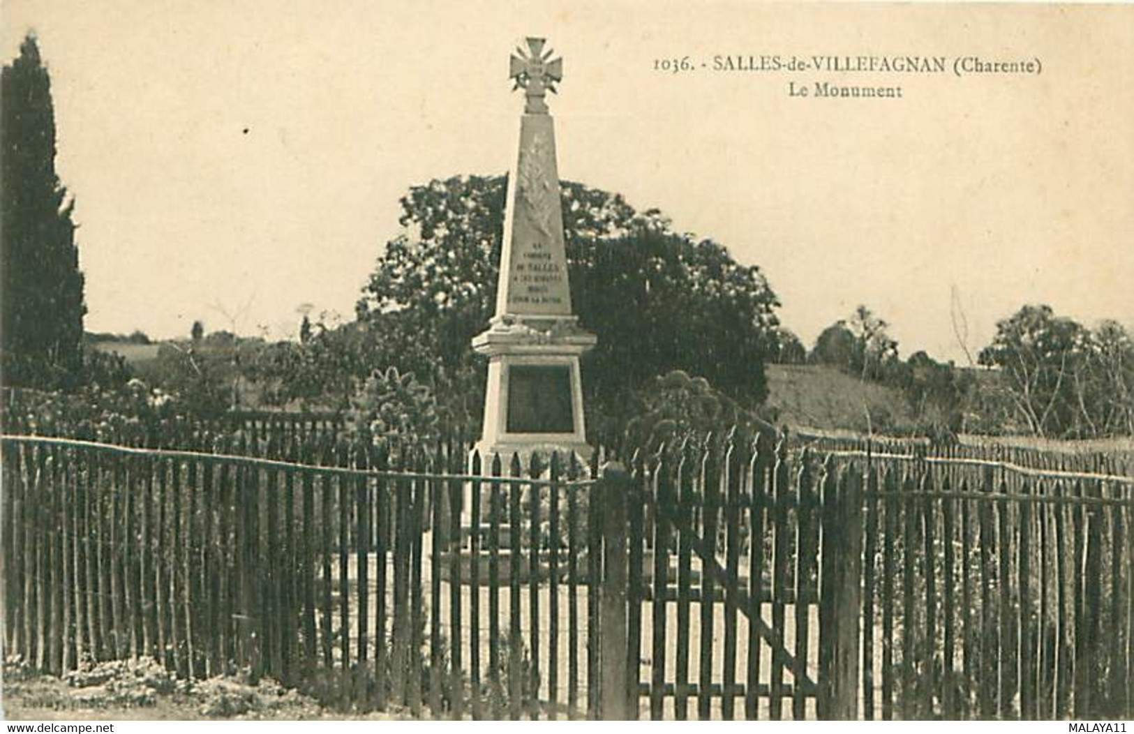 CPA - SALLES-DE-VILLEFAGNAN - LE MONUMENT - Villefagnan