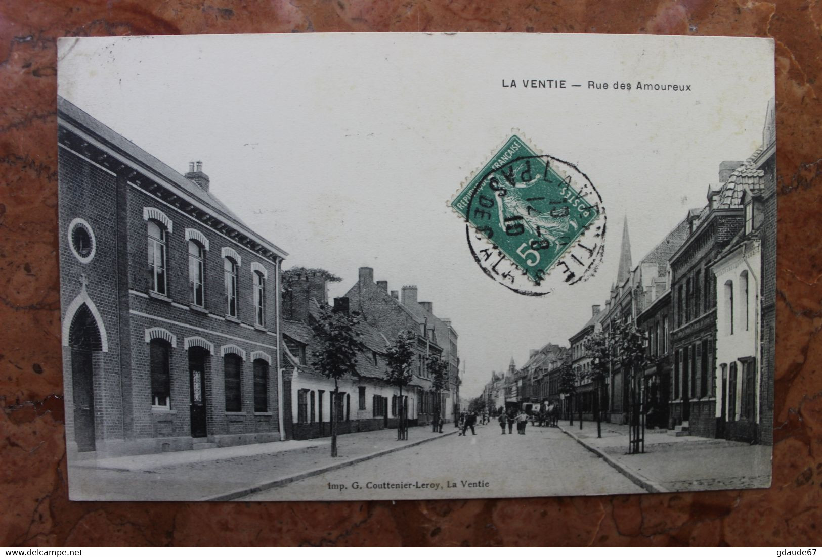 LAVENTIE (62) - RUE DES AMOUREUX - Laventie