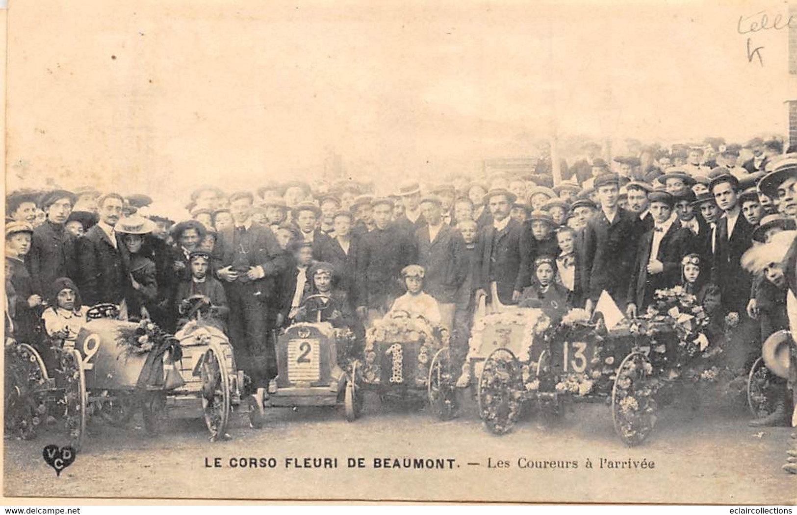 Beaumont Sur Oise  95 Corso Fleuri.Les Coureurs A L'arrivée. Voitures A Pédales Décollée 1 Feuillet Manquant (voir Scan) - Beaumont Sur Oise