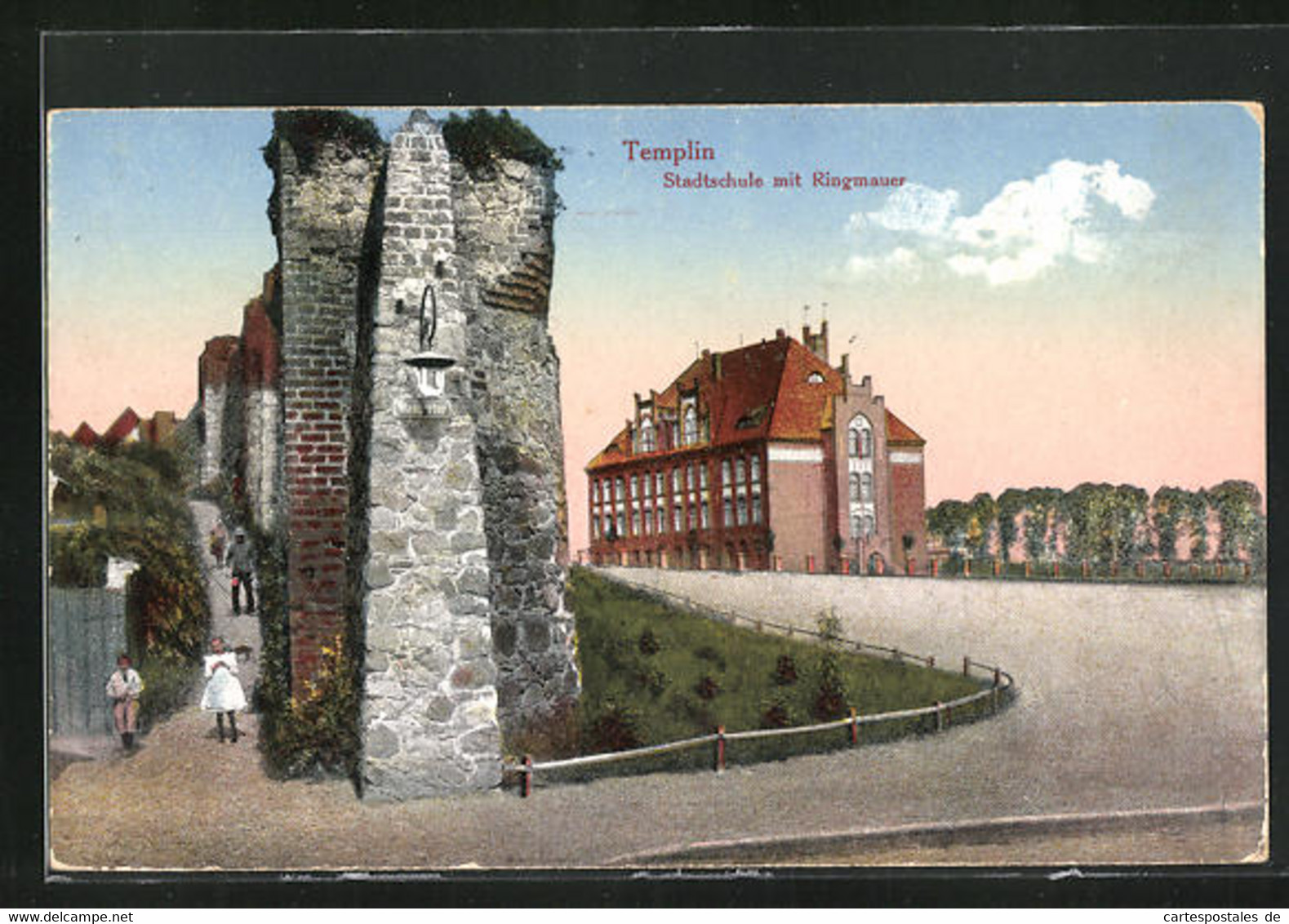 AK Templin, Stadtschule Mit Ringmauer - Templin