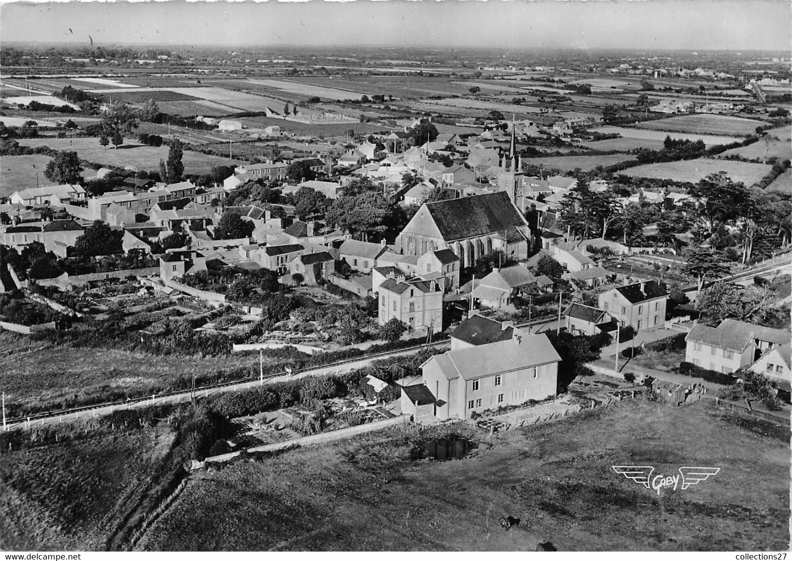 44-LES-MOUTIERS-EN-RETZ- VUE GENERALE - Les Moutiers-en-Retz